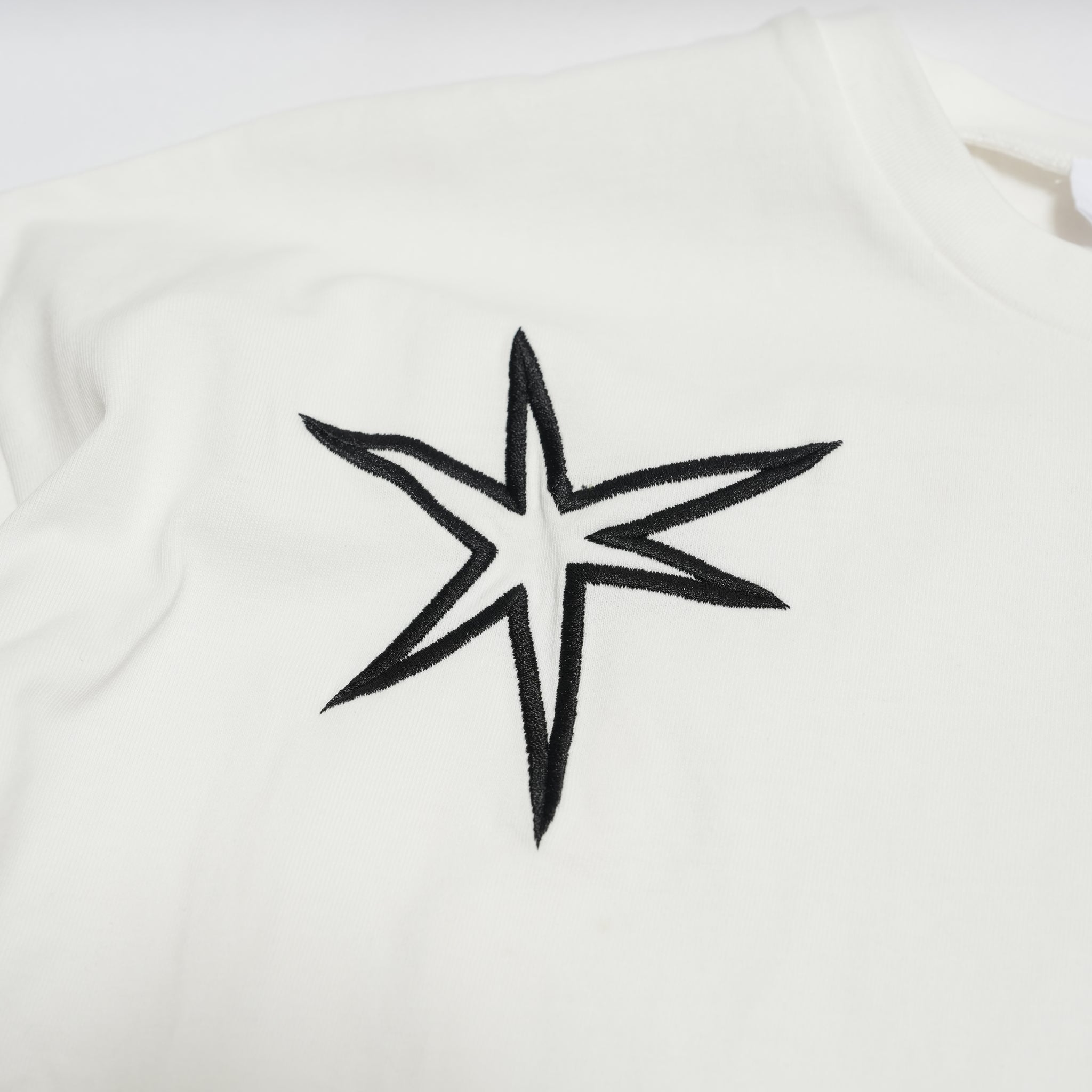 Étienne Embroidery T-shirt | SISTER JANE