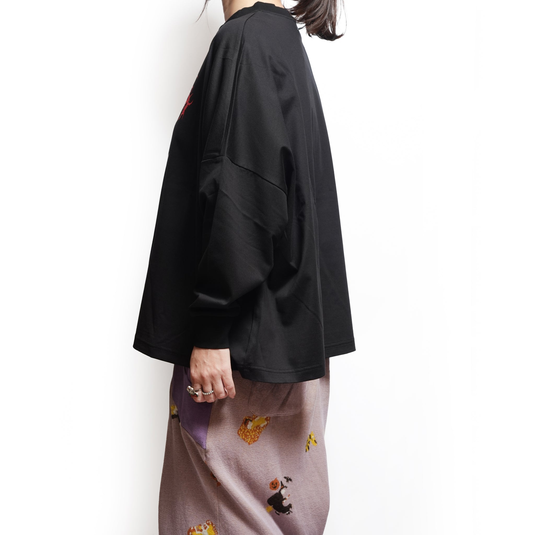 CATBERUS Wide Pullover – Black | BEDSIDEDRAMA