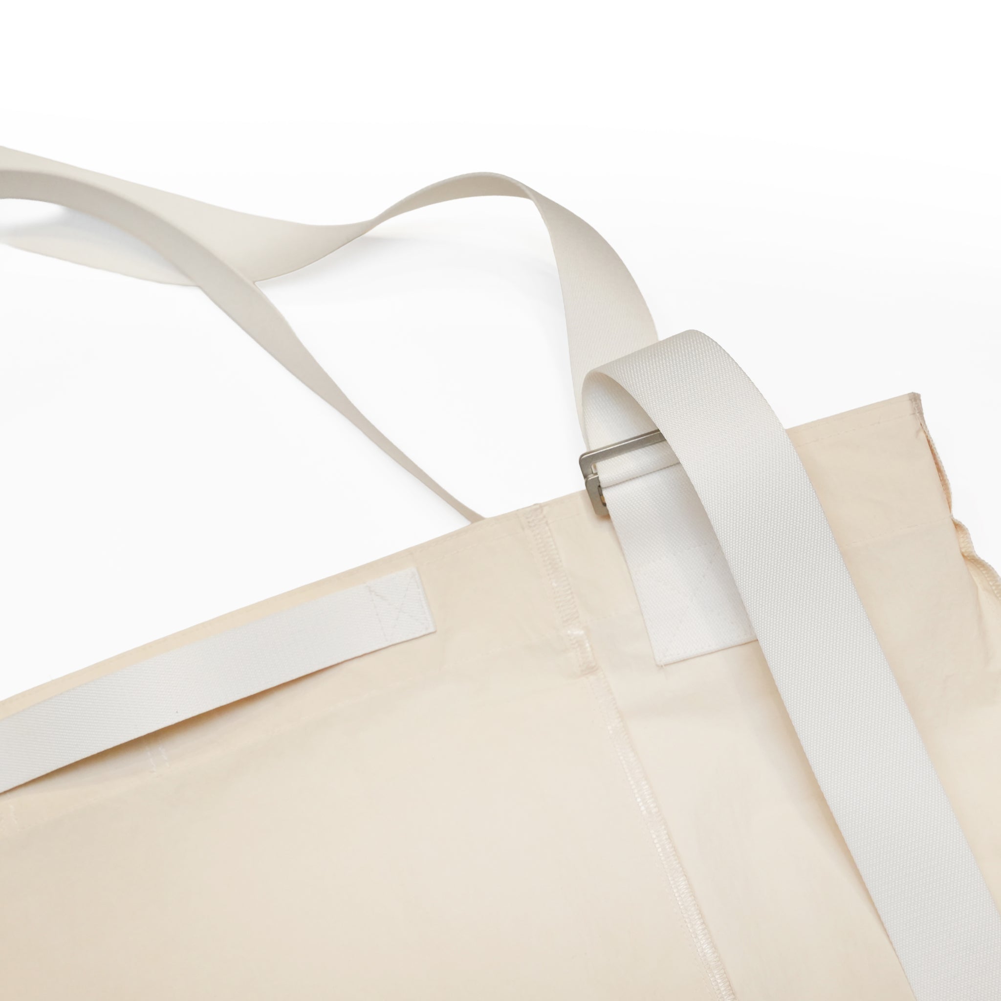261 – Off White | UNTRACE