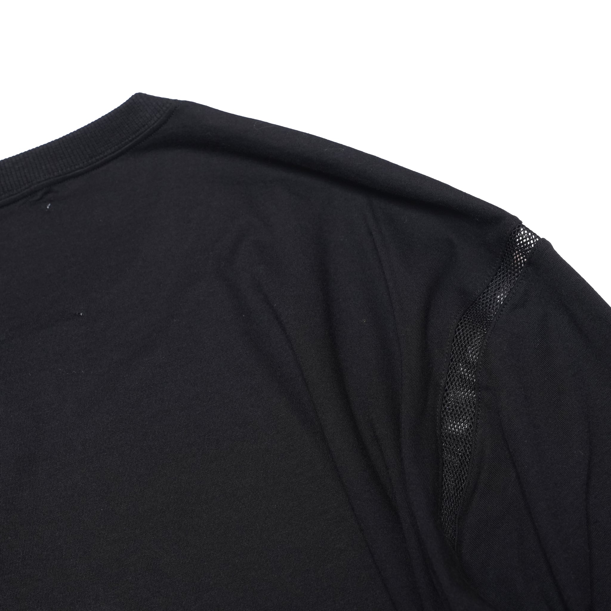 FAMICOM SAMUE L/S T-SHIRT– Black | STOF