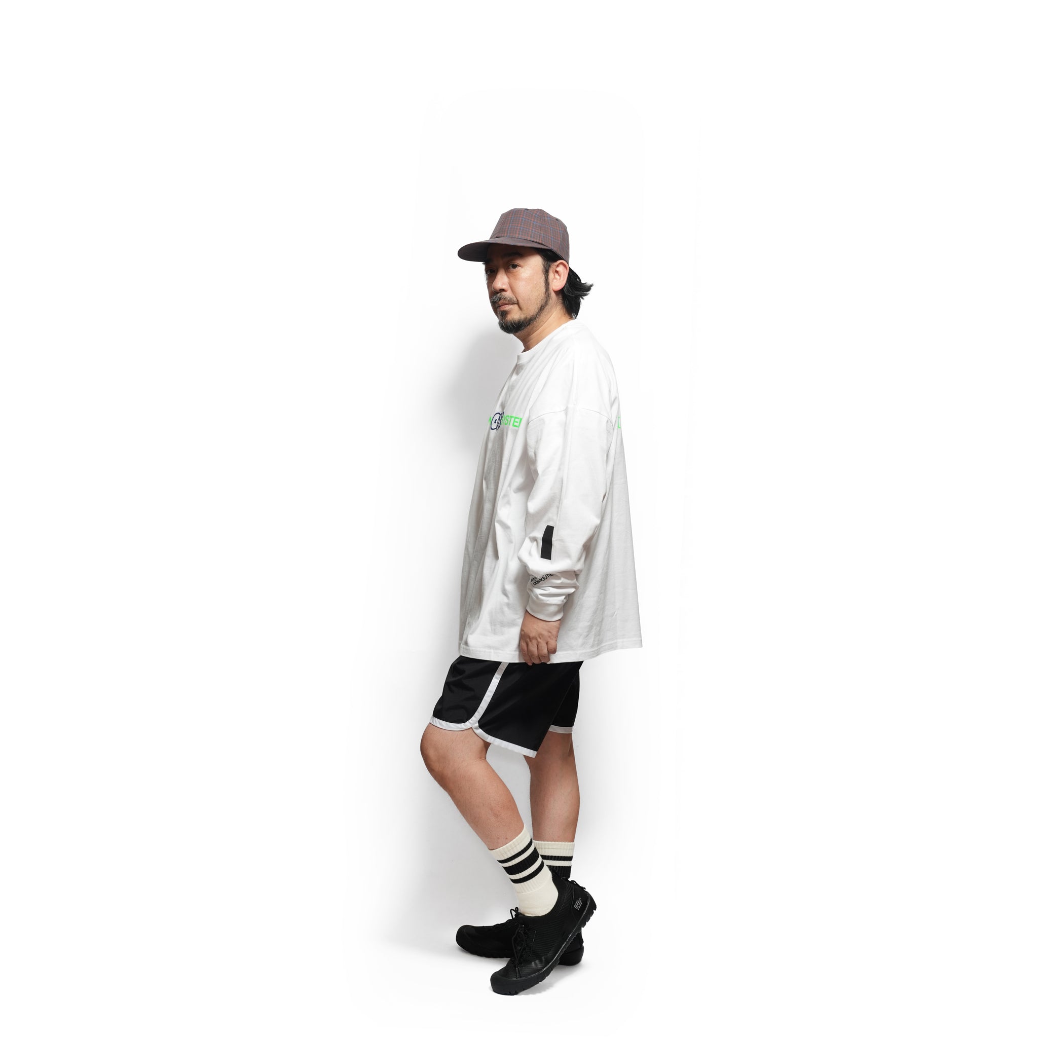 _293 – White | UNTRACE