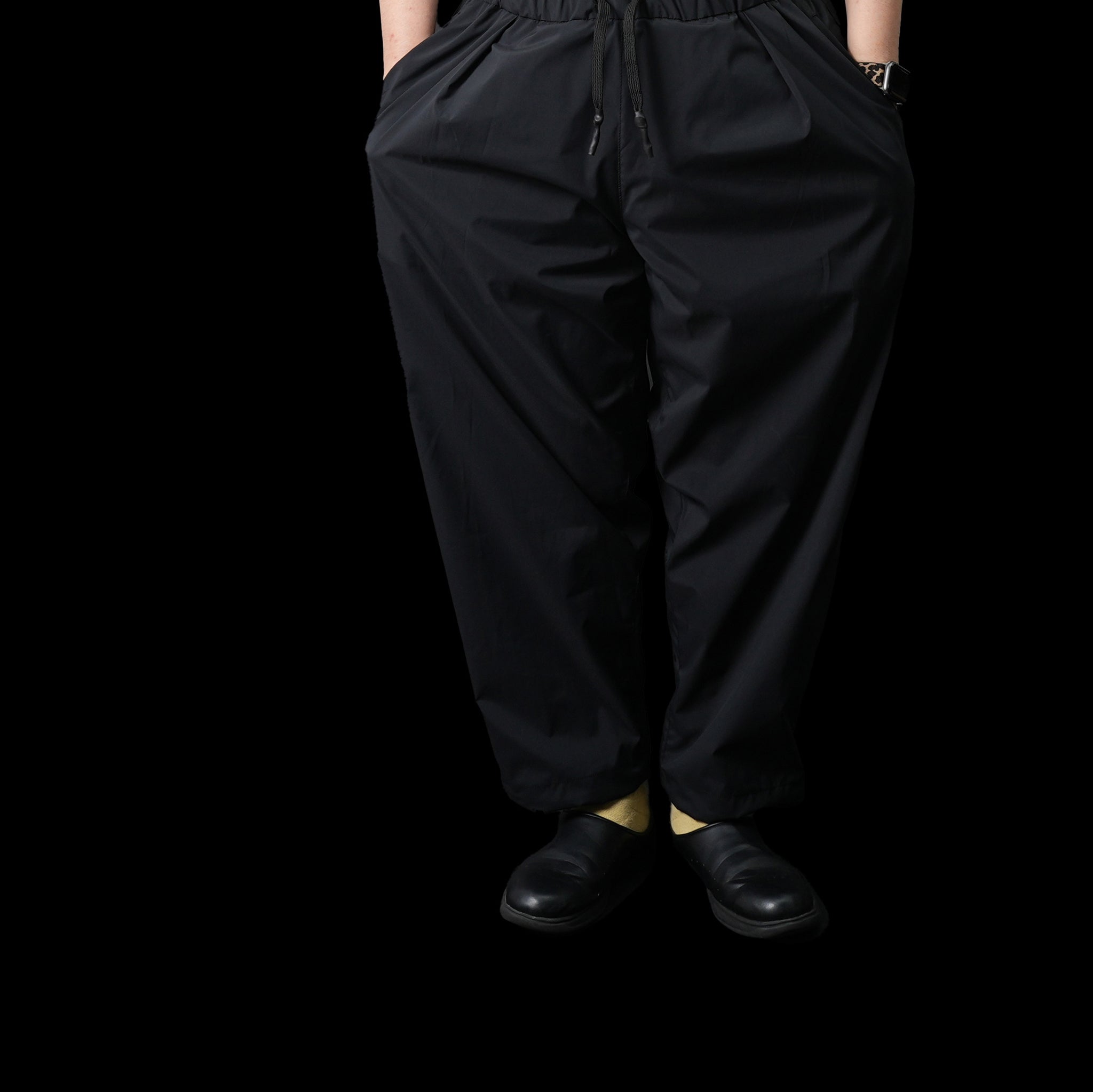 No:UN-014_AW23 | Name:WATER REPELLENT TAPERED STRETCH TRACK PANTS | Co