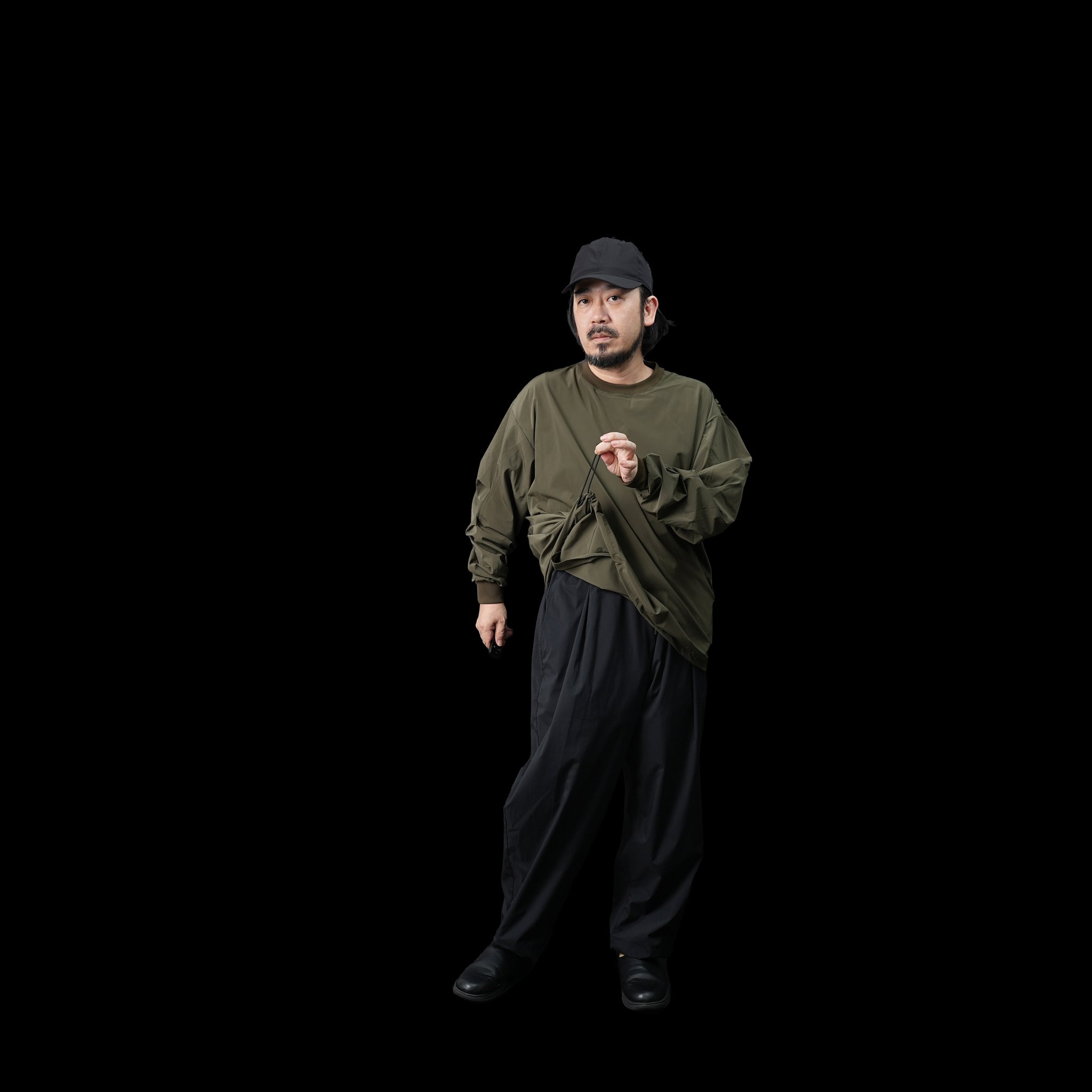 No:UN-009_AW23 | Name:BOX STRETCH SMOCK L/S | Color:Olive【UNTRACE_アントレース】