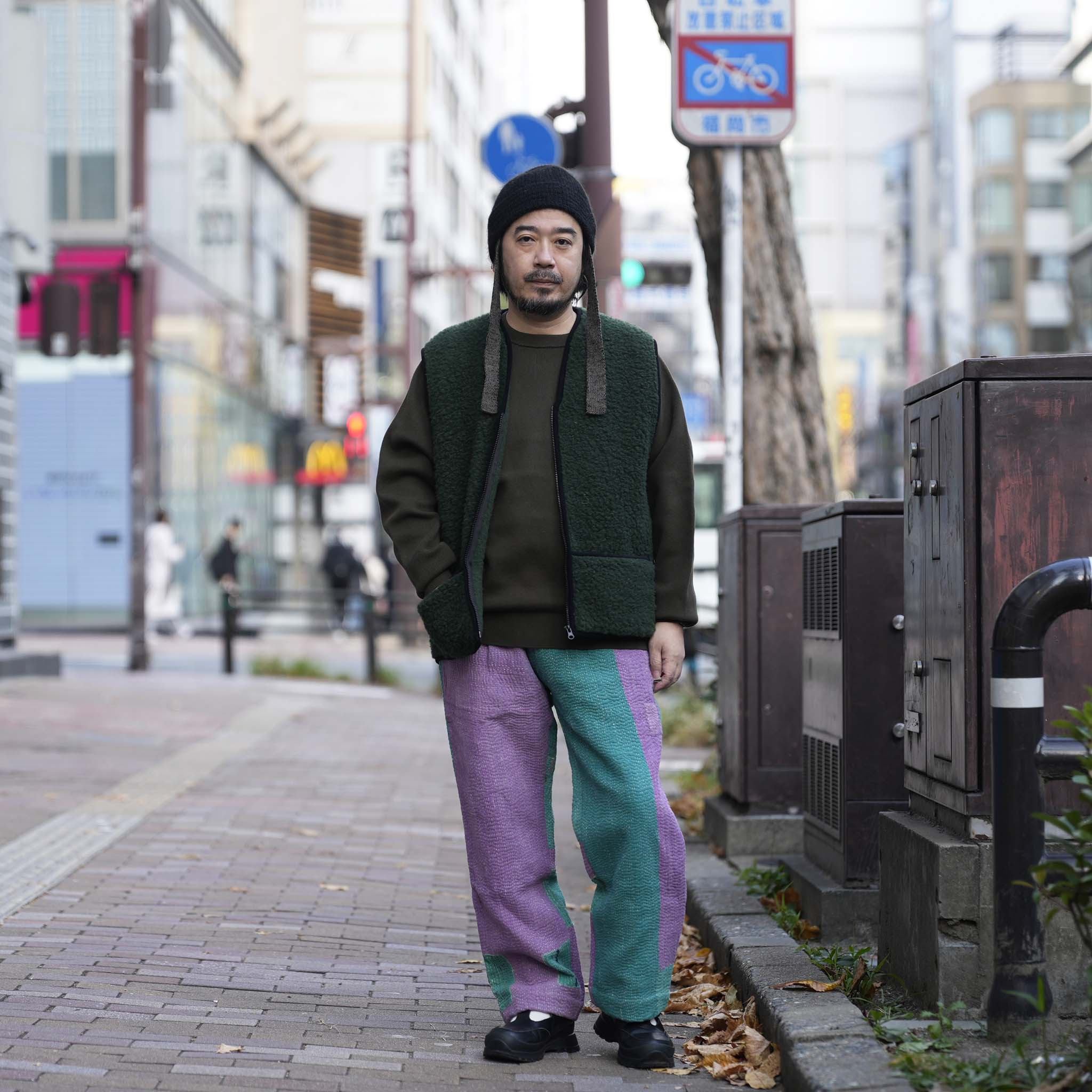 V neck Zip Vest | Color_Natural / Dark Green | No_1860V【COLDBREAKER】