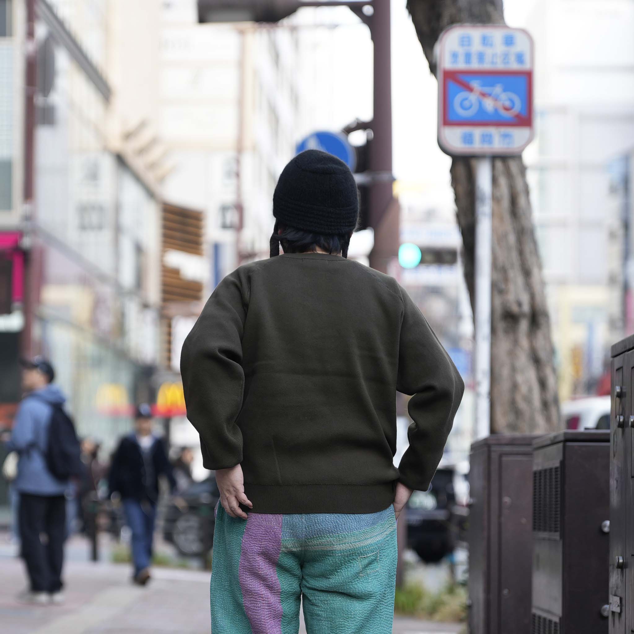 K2611204 | ACTUALLY CREW | 02-DARK OLIVE |【NASNGWAM_ナスングワム】