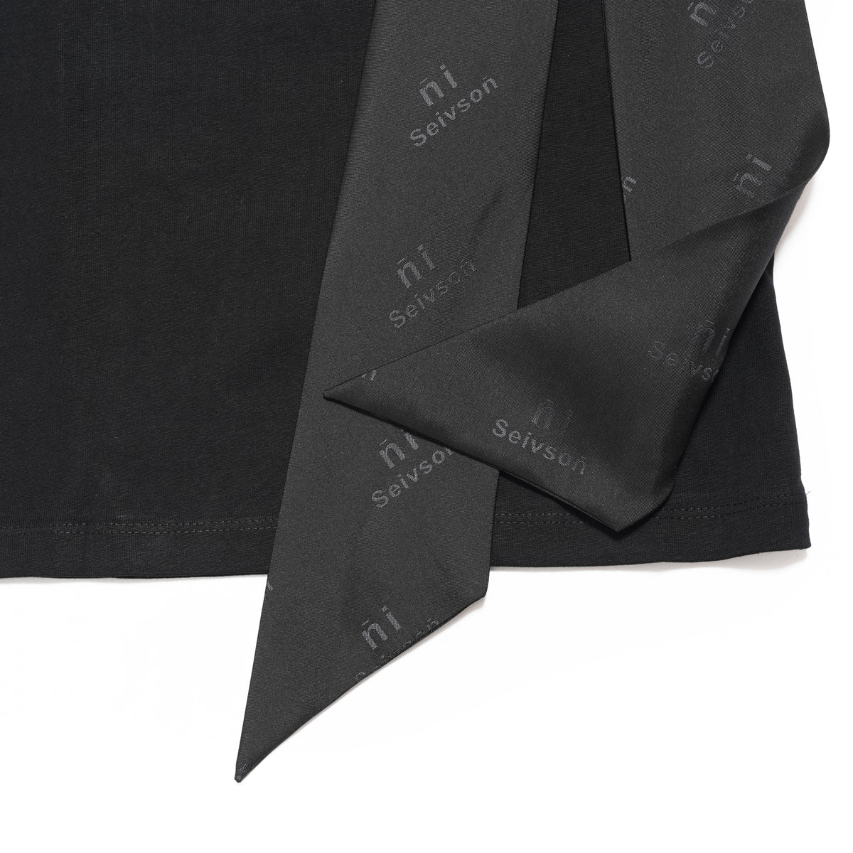 Seivsoñ × yoni — ñi Elongated Bow T-Shirt - BLACK | SEIVSON