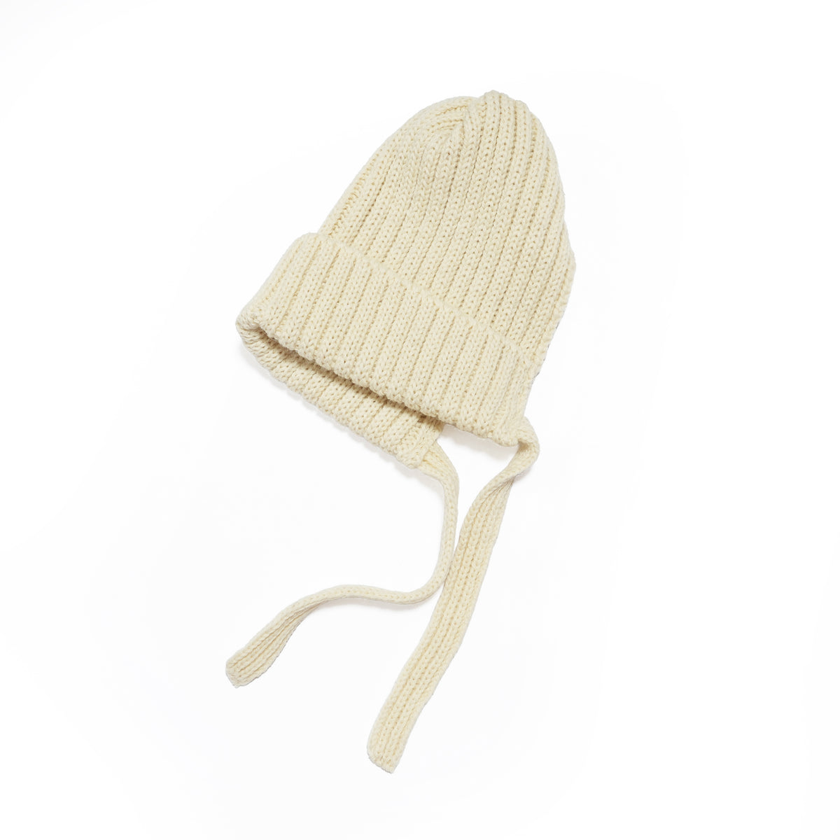 001 Bonnet with 23cm Tassles – Pure Aran | HIGHLAND2000【ネコポス選択可能】