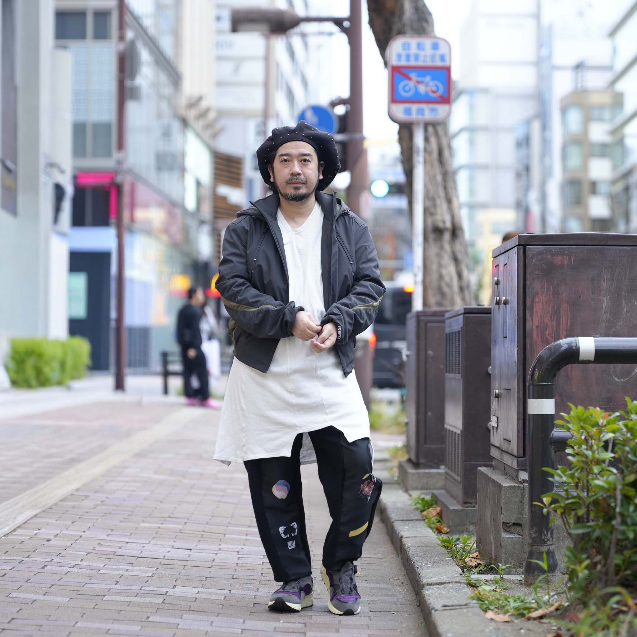 Curvy padded jacket | Color_Ash Black | No_pla25awj12-1_ash black【PLATEAU STUDIO_プラトー スタジオ】