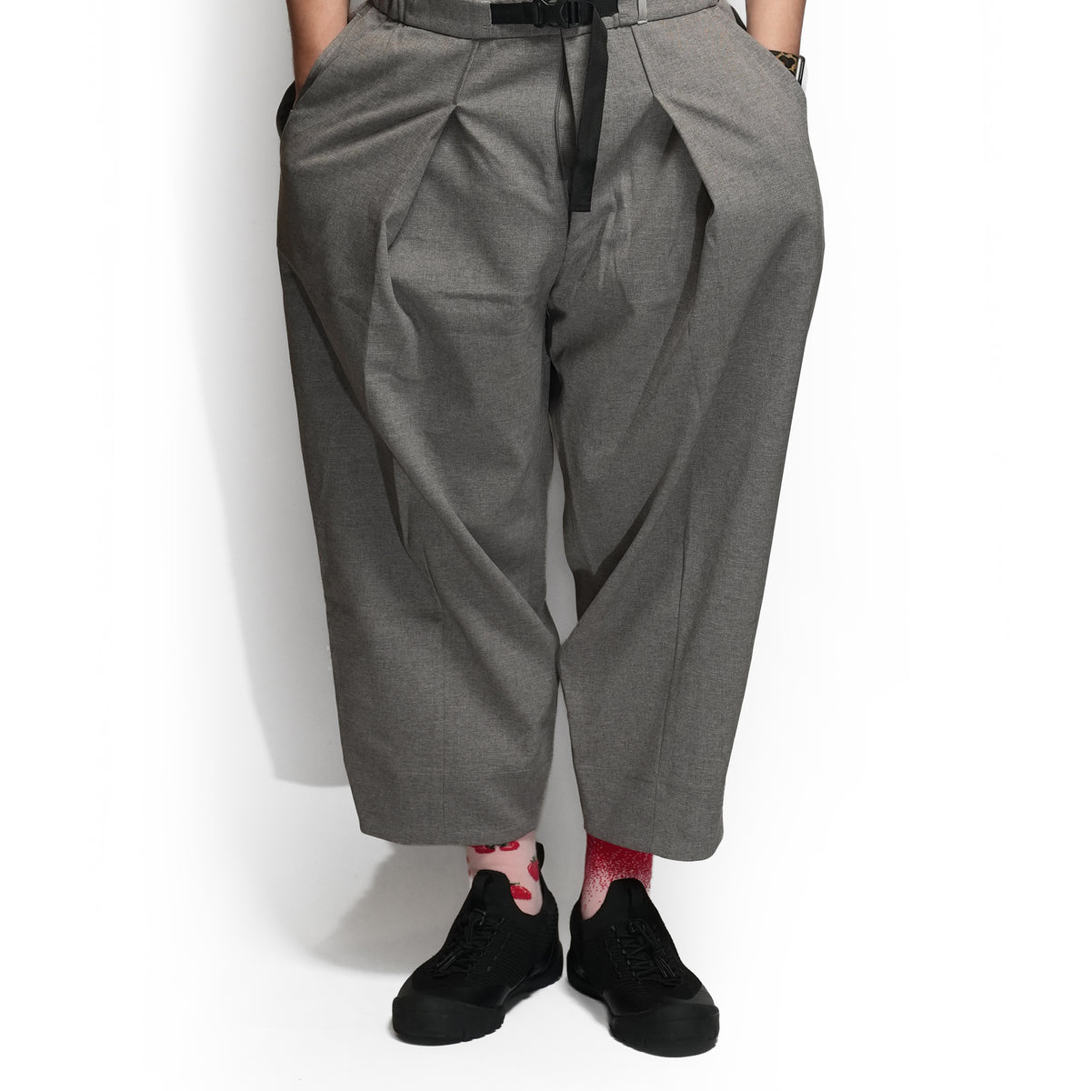 Tech Wool Cropped Easy Pants ※Made In JAPAN – Gray | NORBIT