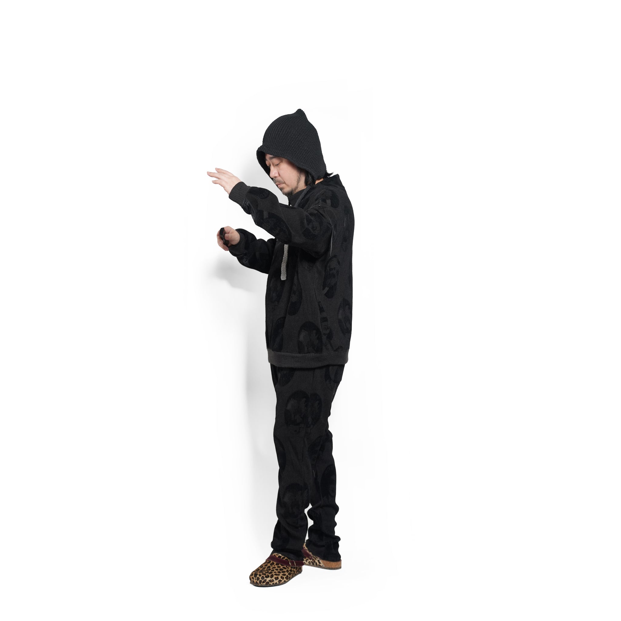 Anarchy/Flocky Pulover – Black | STOF | 入荷予定アイテム