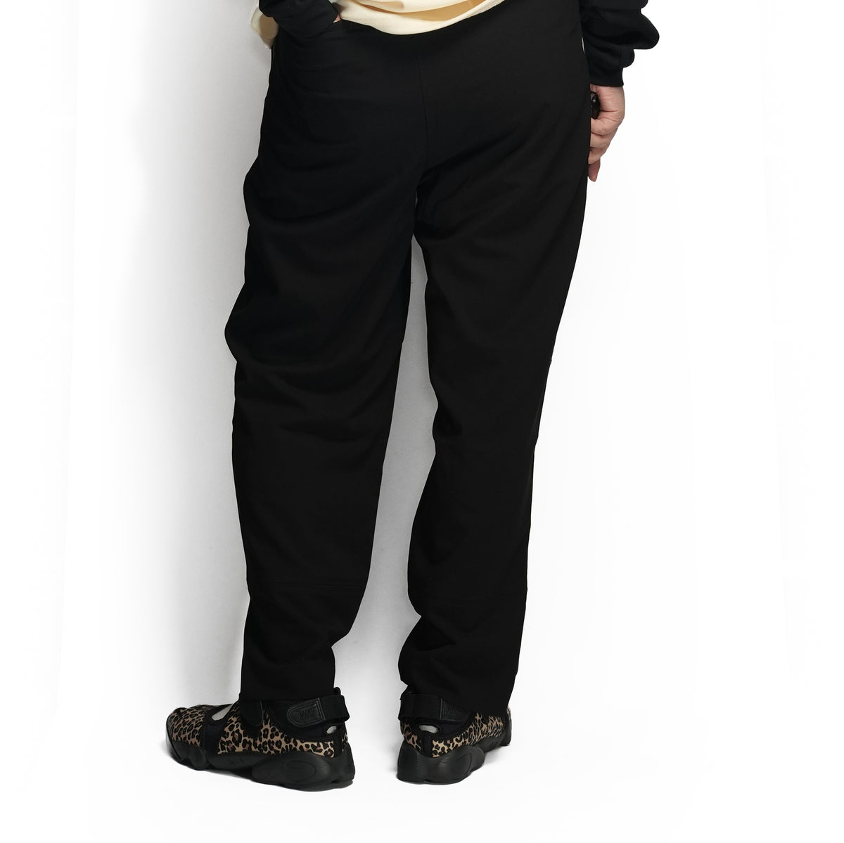 Twotuck Standard Pants – Black | MODEM DESIGN