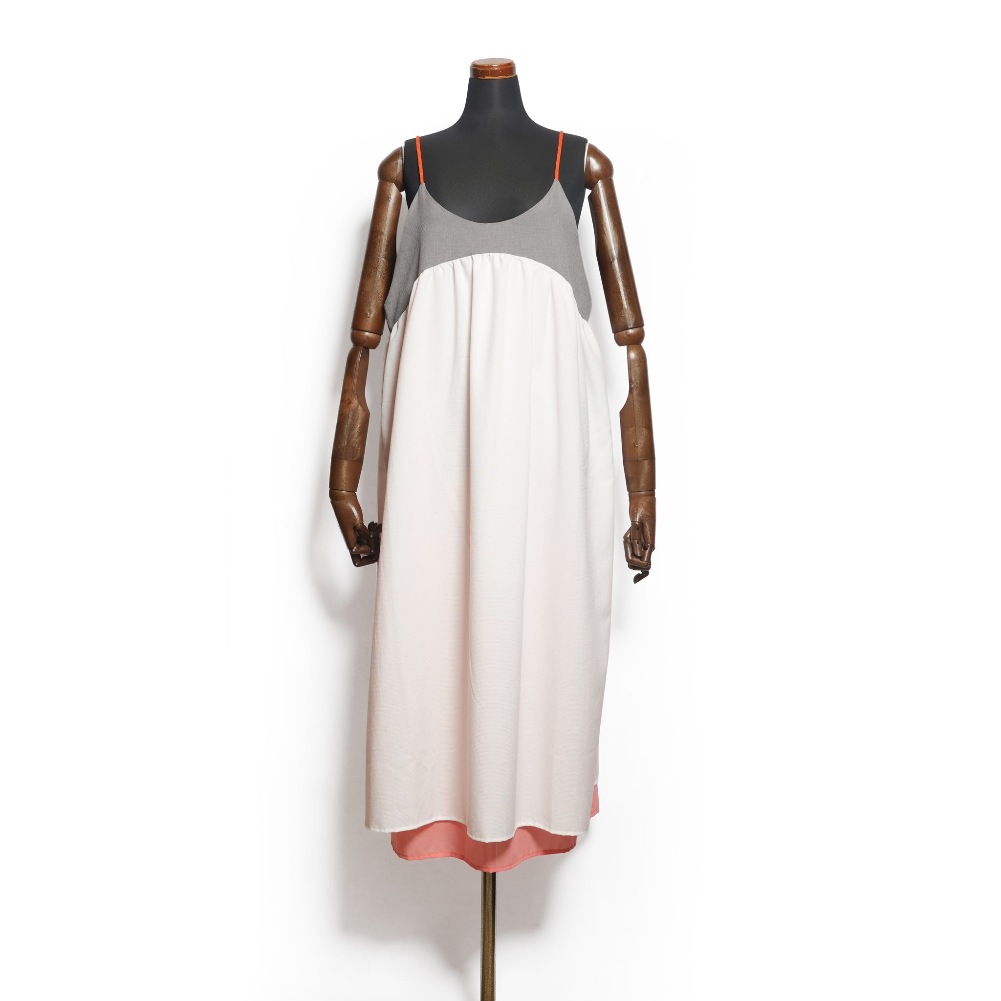 MELTING COLOR ONE-PIECE– White | STOF