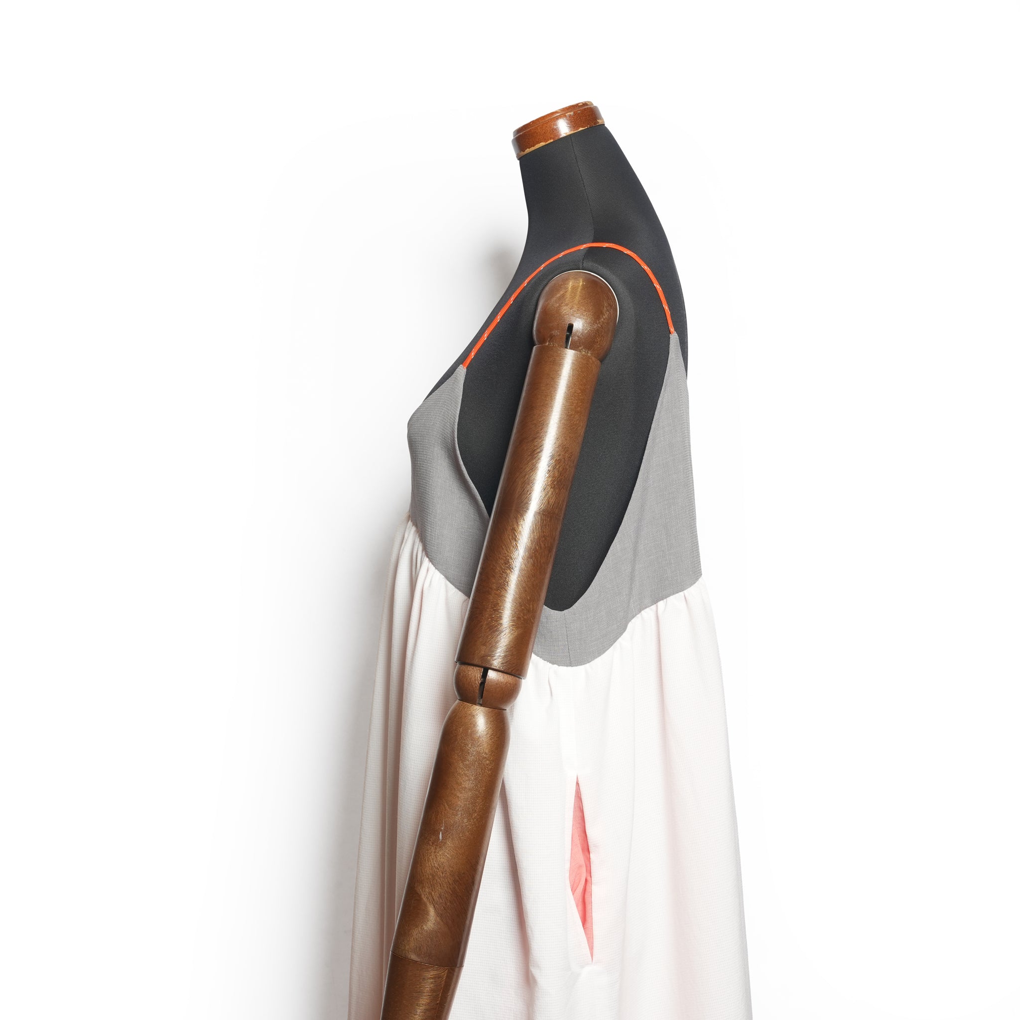 MELTING COLOR ONE-PIECE– White | STOF