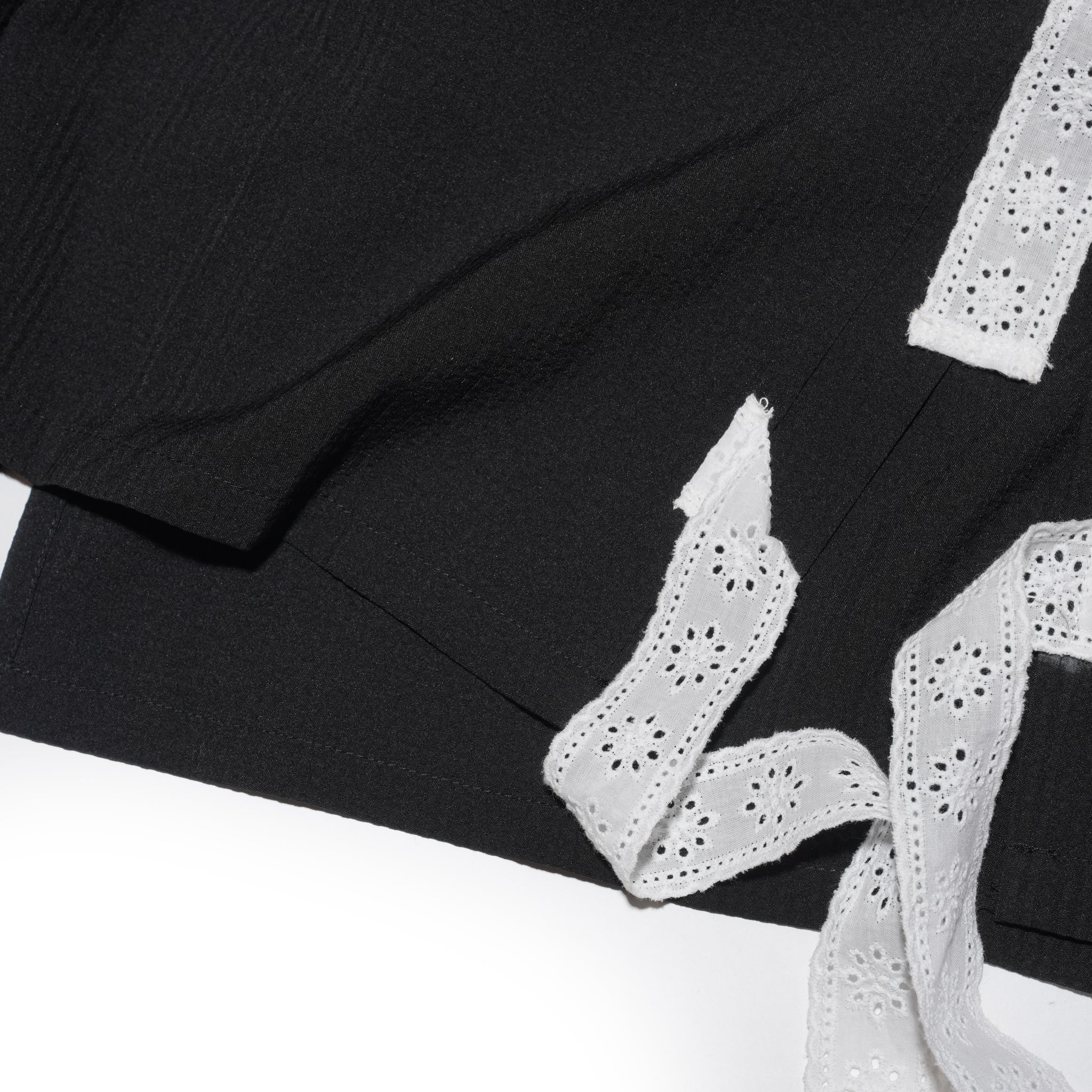 Easel Bow Shirt – Black | SISTER JANE