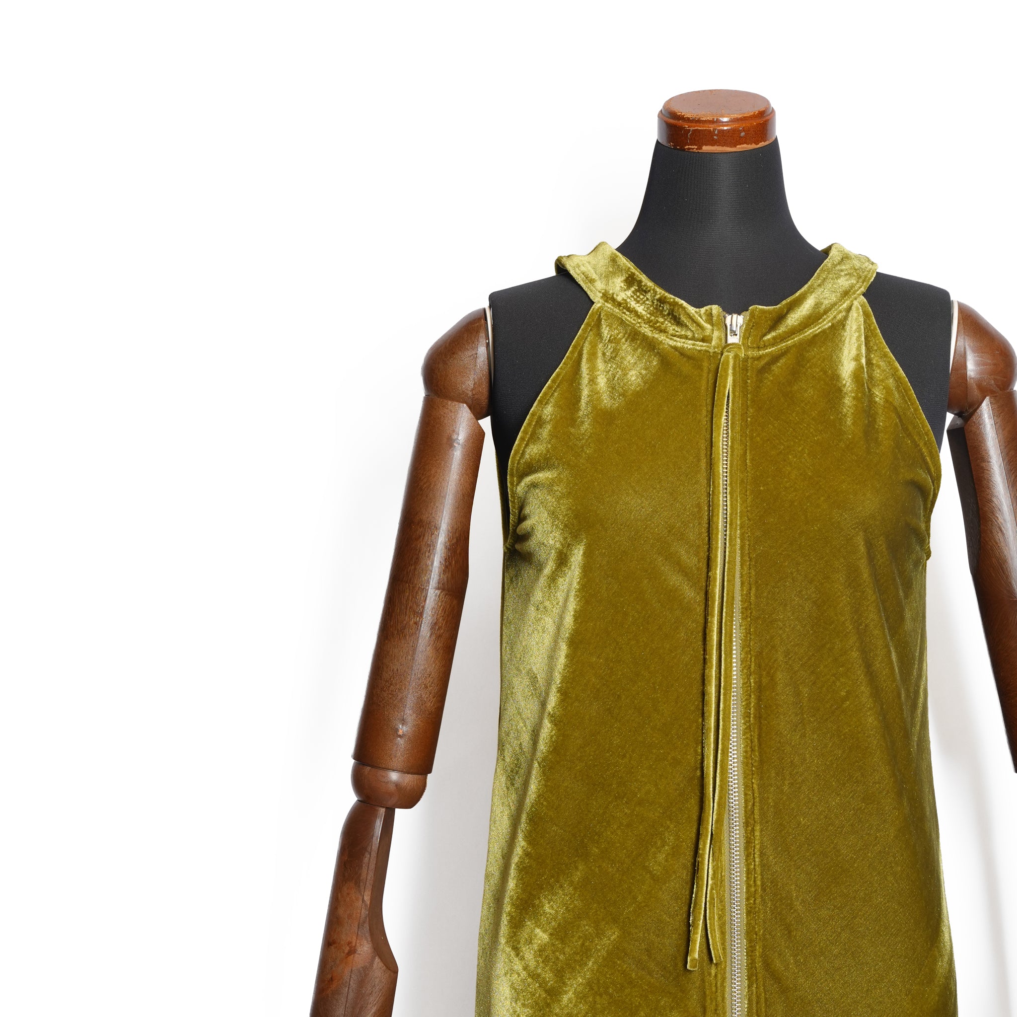 ベロアホルターネックドレス – Green Tea | AMBERGLEAM