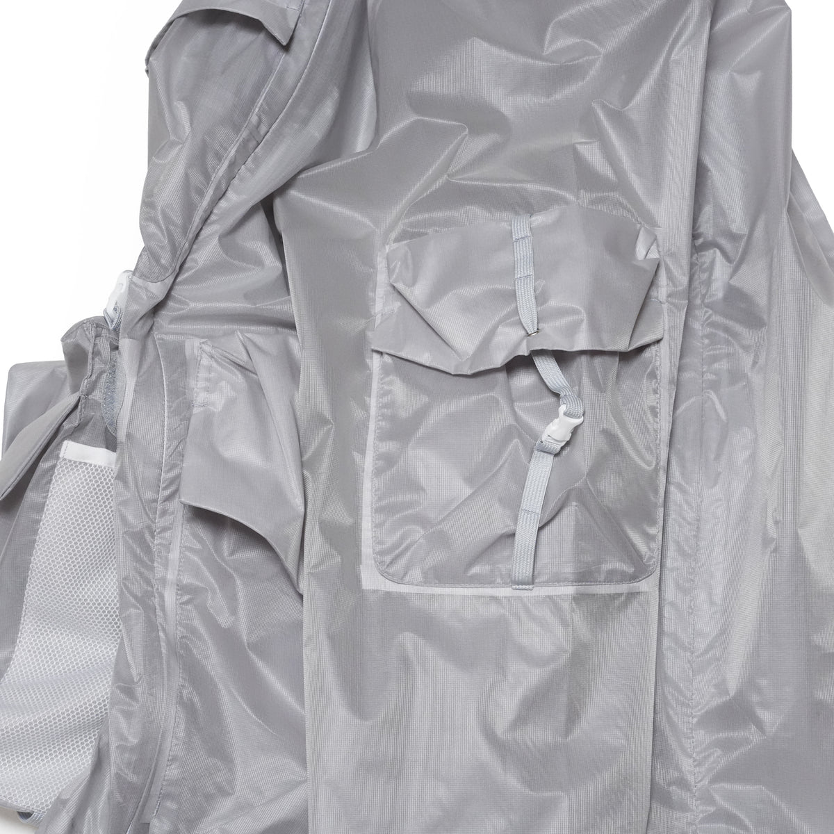 BACK PACK HOLDER HOODIE JACKET – White | NORBIT