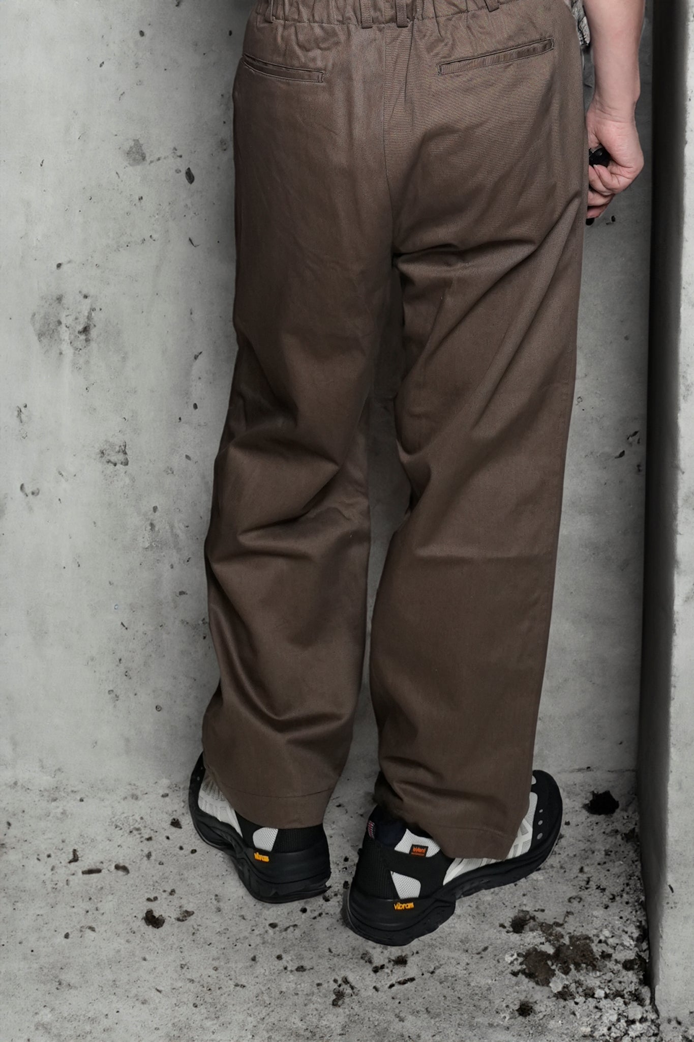 BE-03_BROWN | BAGS EASY PANTS-VINTAGE CHINO | Color:Brown【CATTA_カッタ】