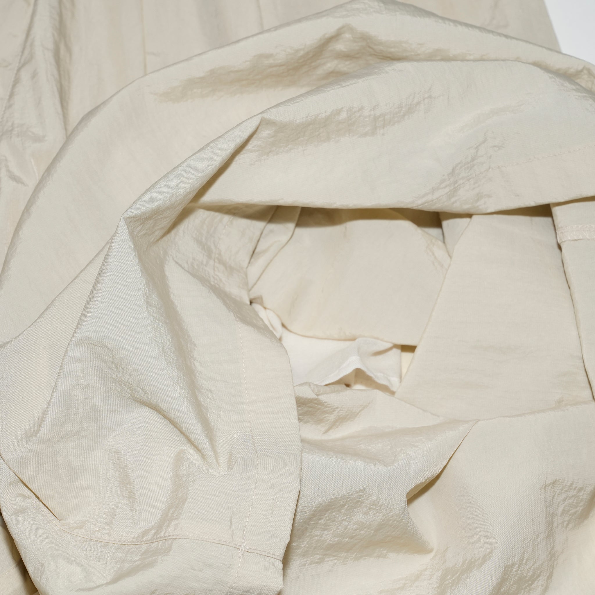 G72303_BG | NYLON WIDE LEG PANTS-BG | Color:Beige【GORT_ゴート】