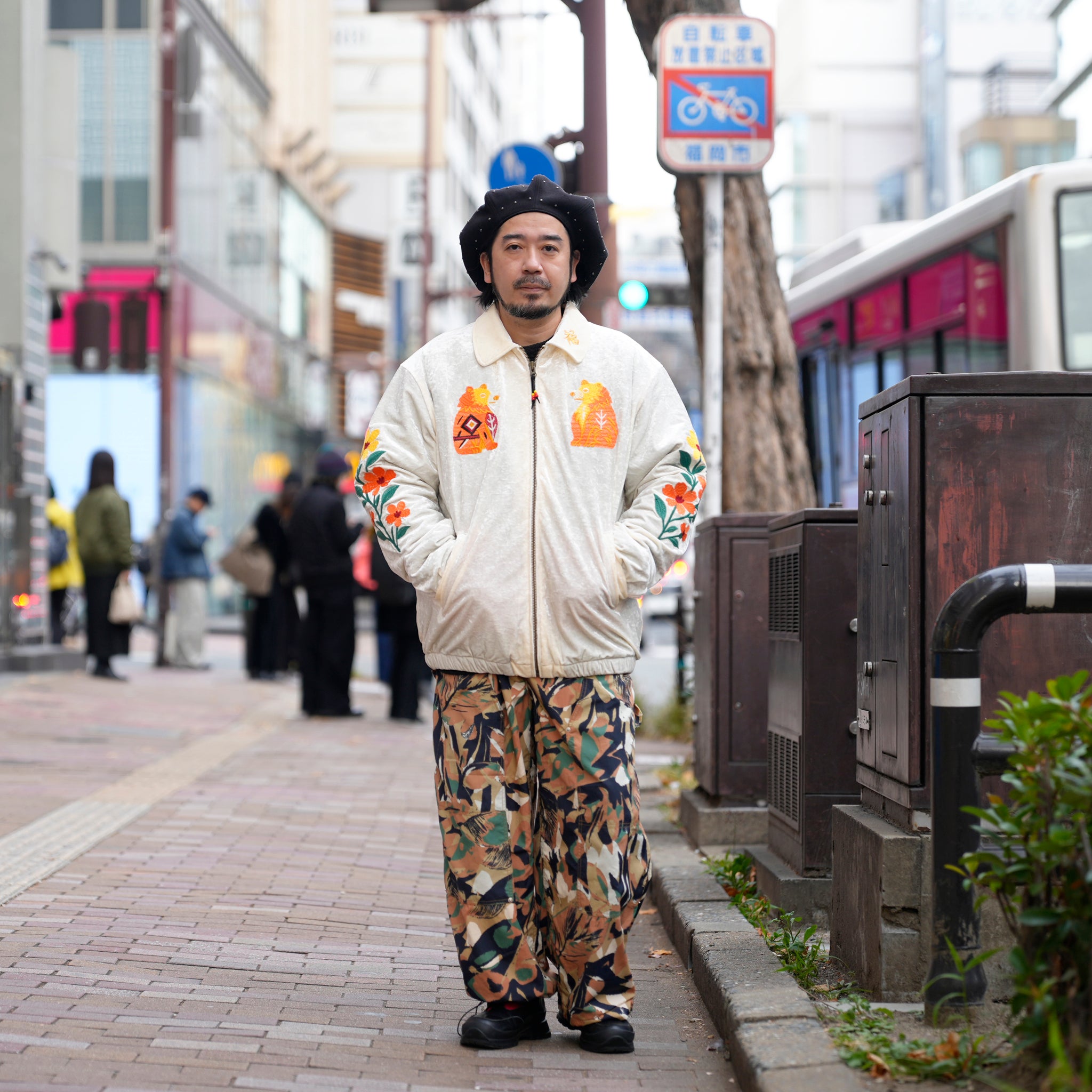 Fabric Embroidered Jumper / White Musk【AMBERGLEAM_アンバーグリーム】1345151214