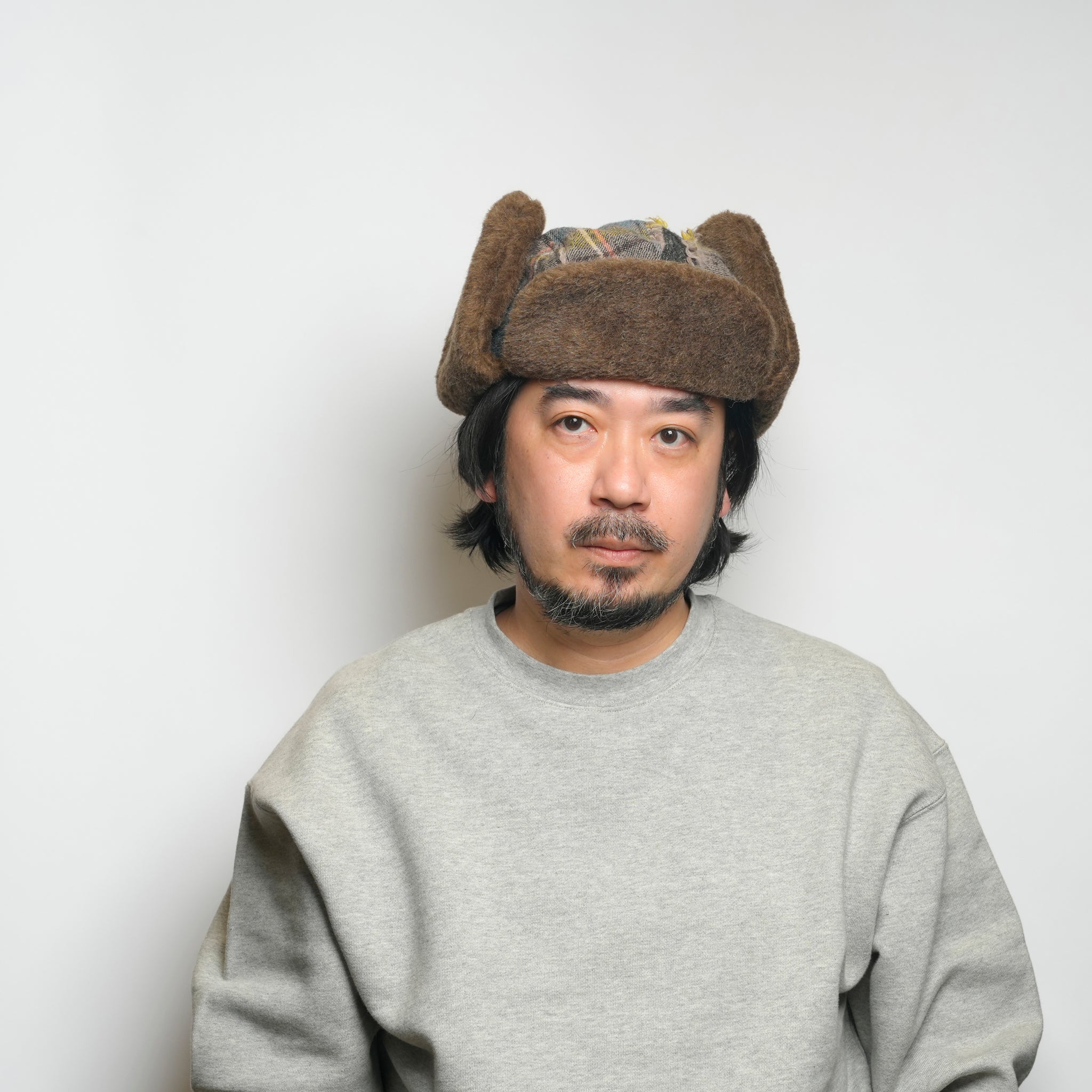FRINGE WOOL CHECK RUSSIAN CAP  – Beige | sf25aw-23_beige | STOF