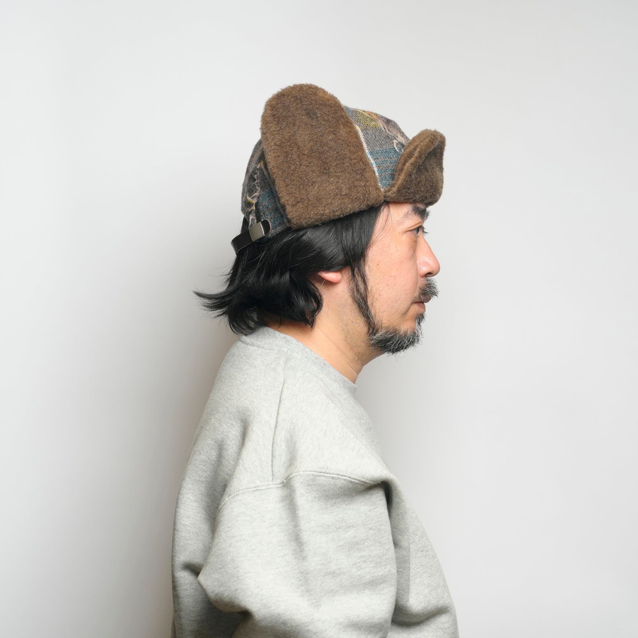 FRINGE WOOL CHECK RUSSIAN CAP  – Beige | sf25aw-23_beige | STOF