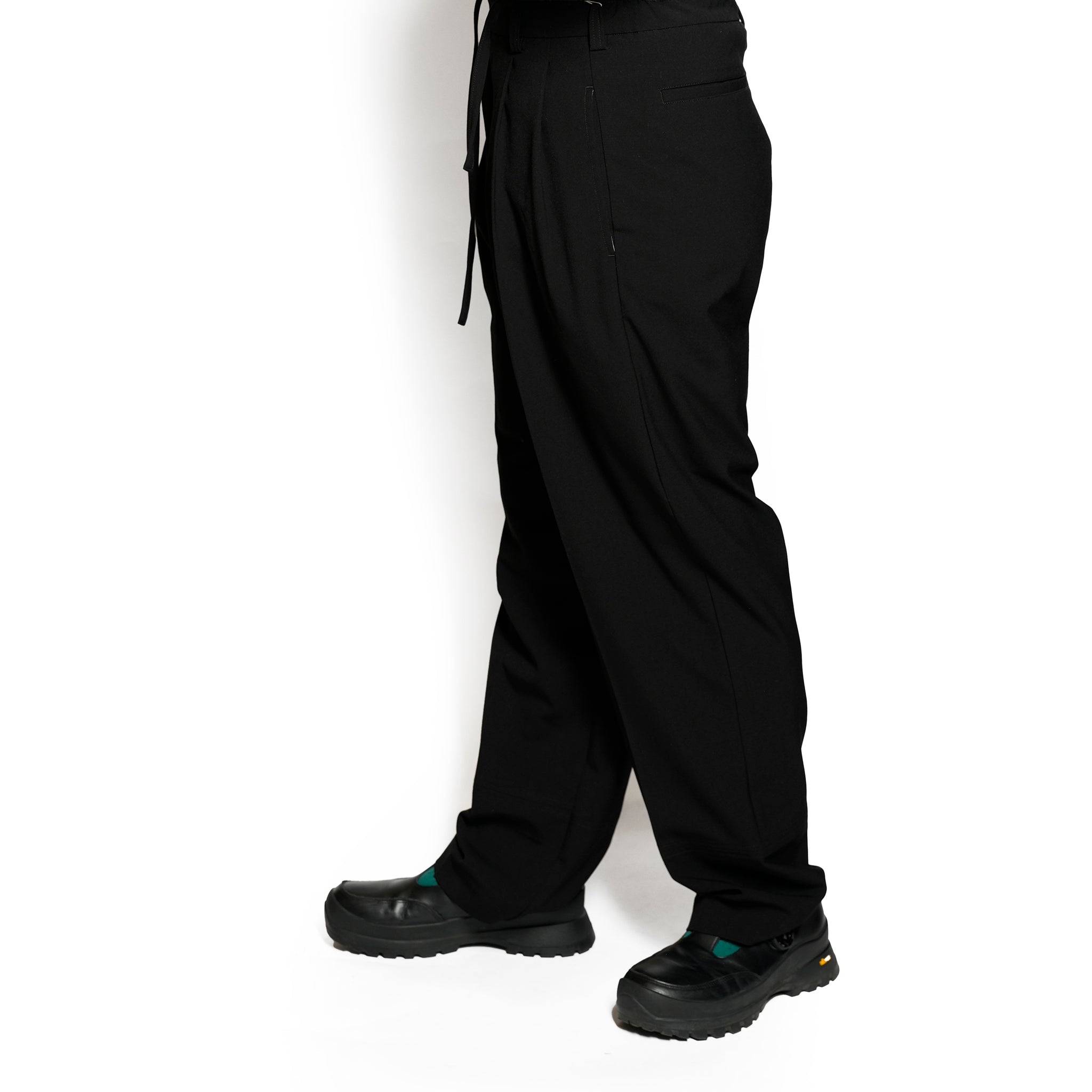 M-2410452_Black | 2Tuck Pants | Color:Black【MODEM DESIGN_モデムデザイン】