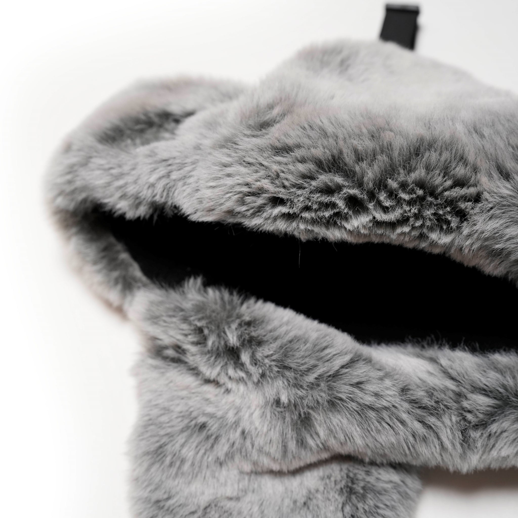 MILITARY FUR VISOR CAP | Color:Gray【POLER_ポーラー】