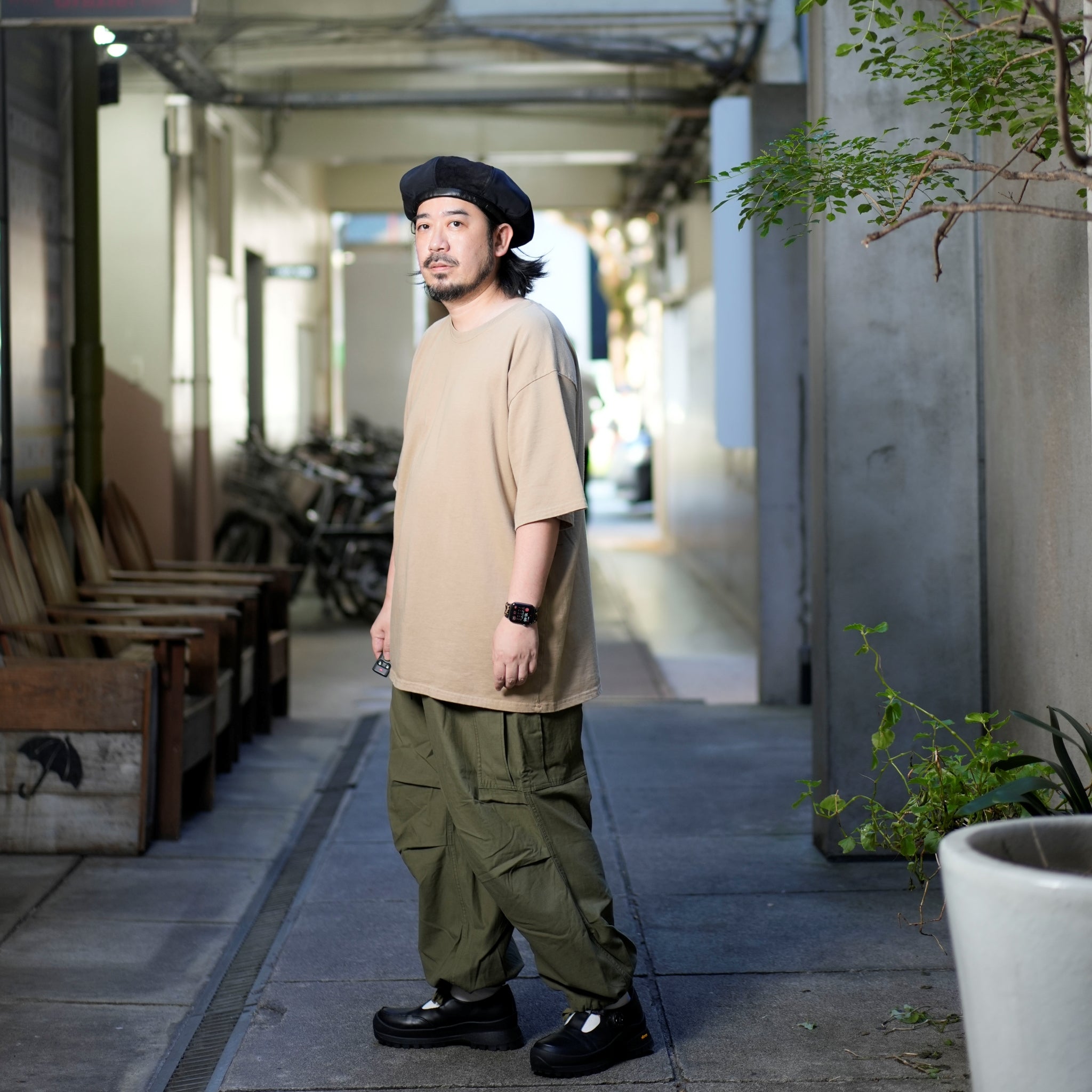 AM-2455001_Khaki | Back Satin Cargo Pants | Color:Khaki【ARMY TWILL_アーミーツイル】