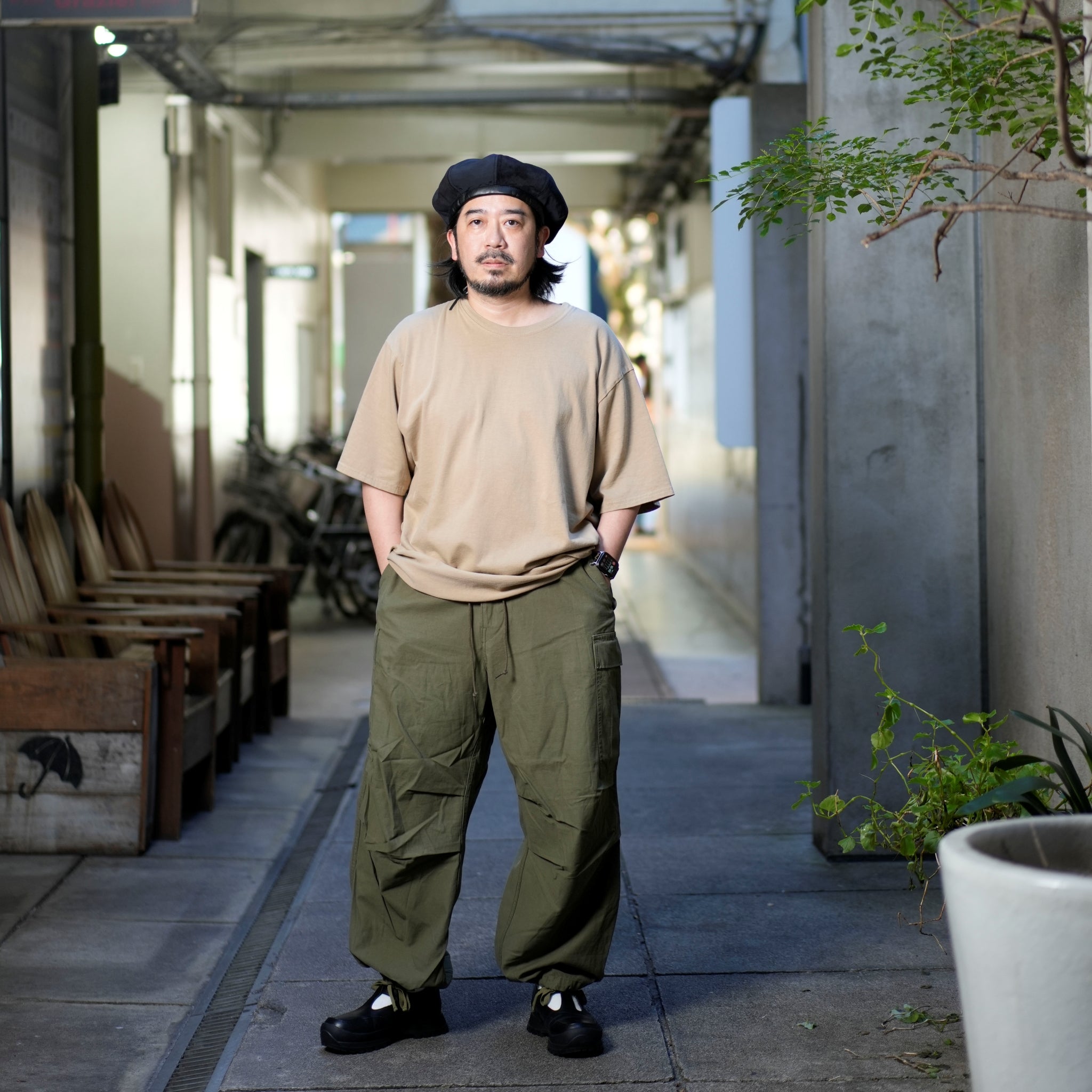 AM-2455001_Khaki | Back Satin Cargo Pants | Color:Khaki【ARMY TWILL_アーミーツイル】