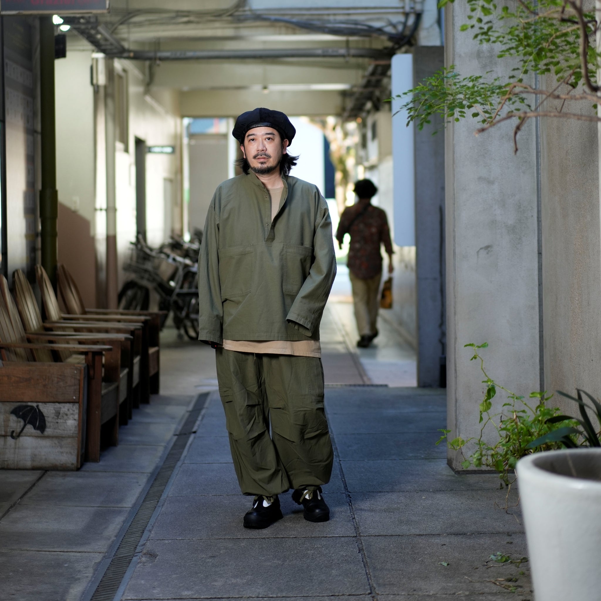 AM-2457004_Khaki | Back Satin Smock | Color:Khaki【ARMY TWILL_アーミーツイル】