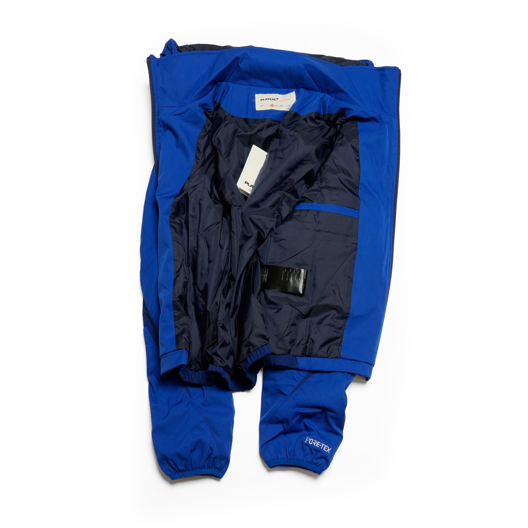 Curvy padded jacket – Blue | PLATEAU STUDIO
