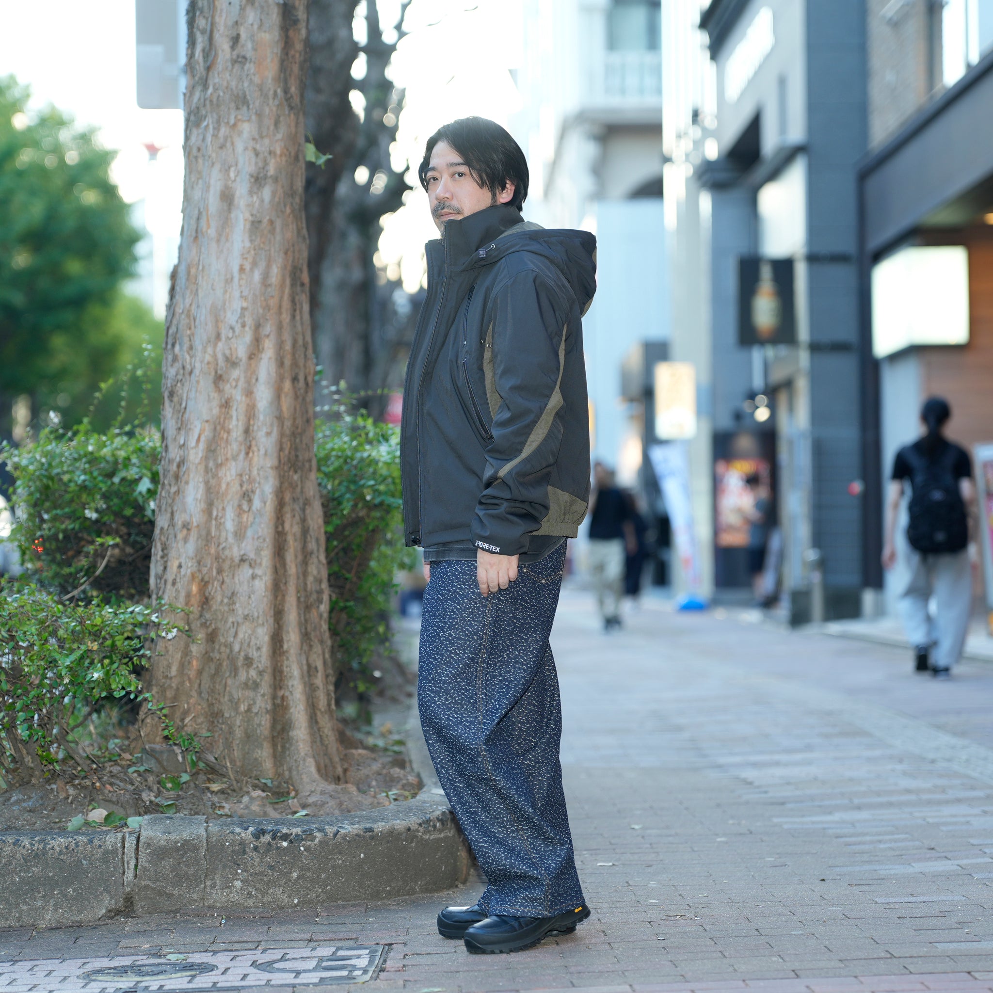 Curvy padded jacket | Color_Ash Black | No_pla25awj12-1_ash black【PLATEAU STUDIO_プラトー スタジオ】