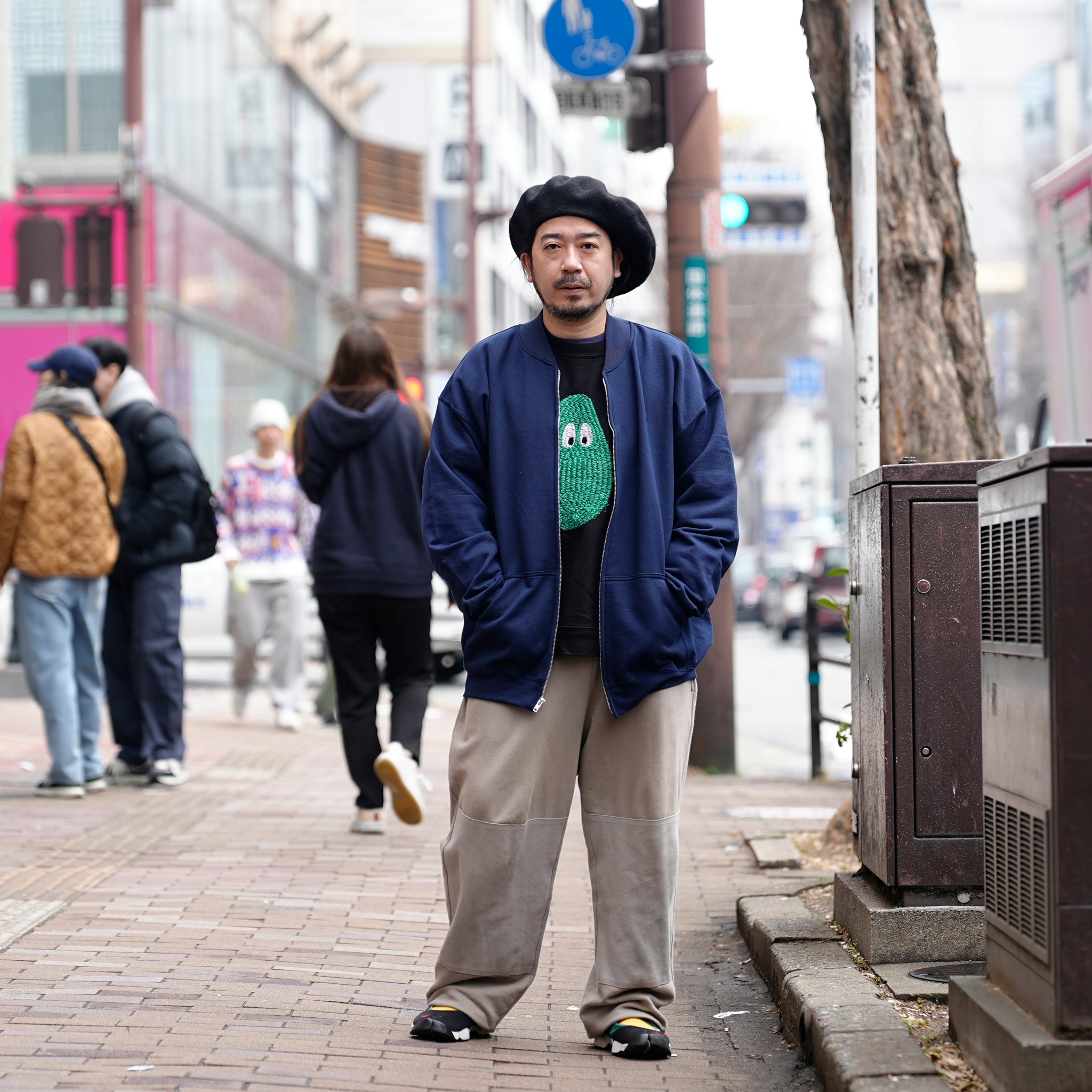 №134 [ Gildan sweat Blouson] – スポーツグレー/ネイビー/ブラック