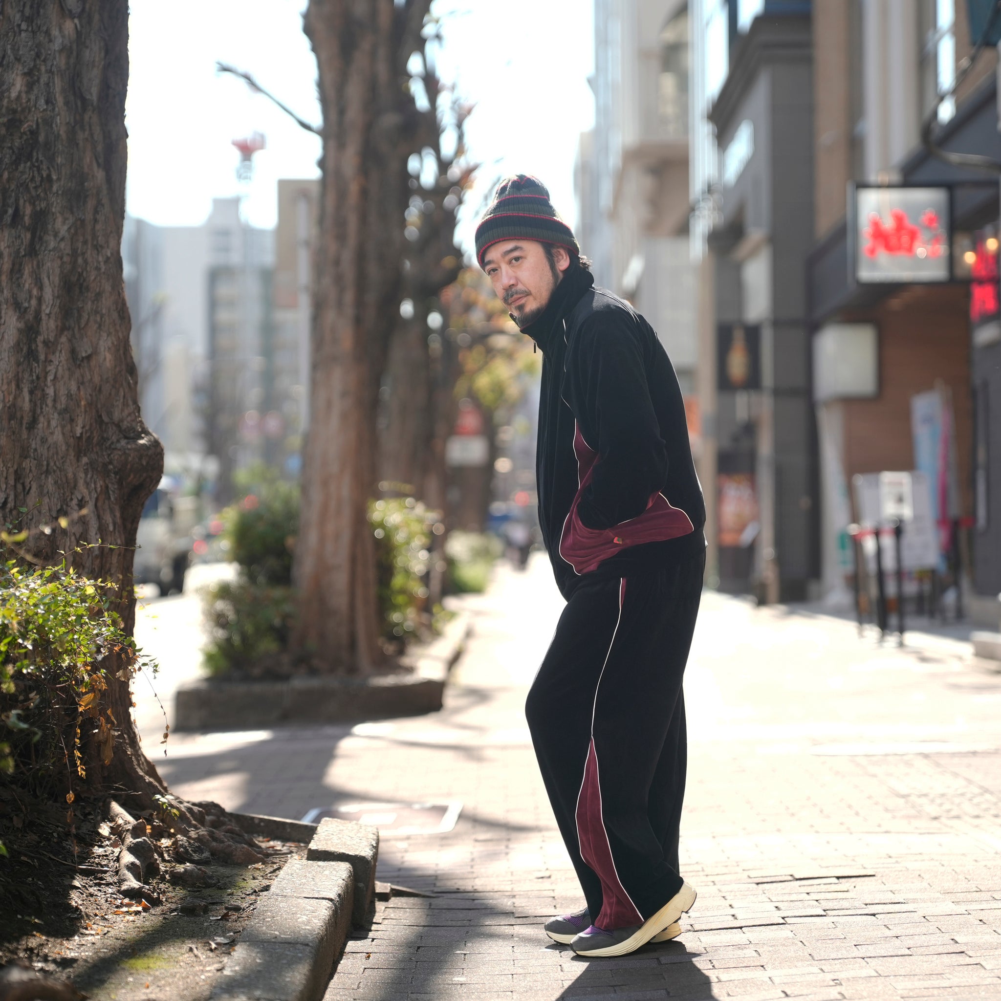 VELOUR TRACK JACKET | Color_Black | No_voo-1242_black【VOO_ヴォー】