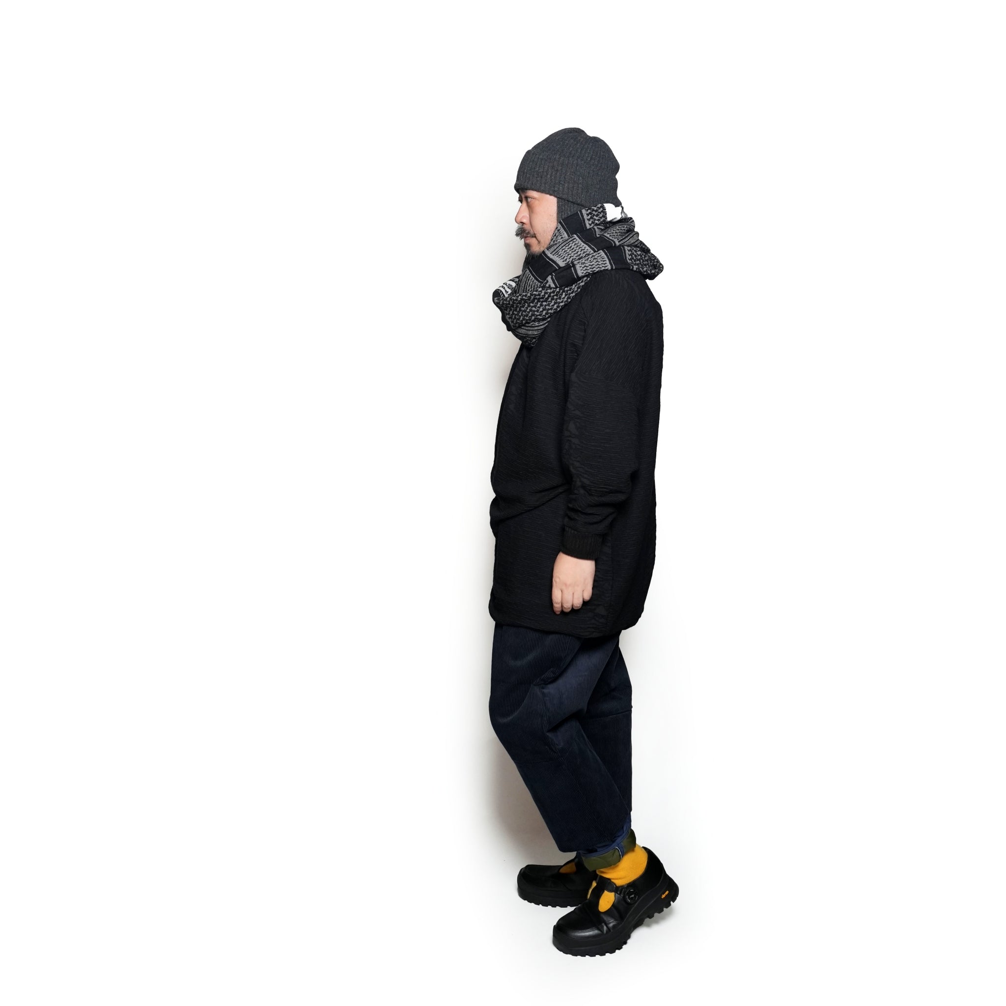 SF24AW-18_SCHMUG | Roots JQ Loop Stole | Color:Schmug【STOF_ストフ】