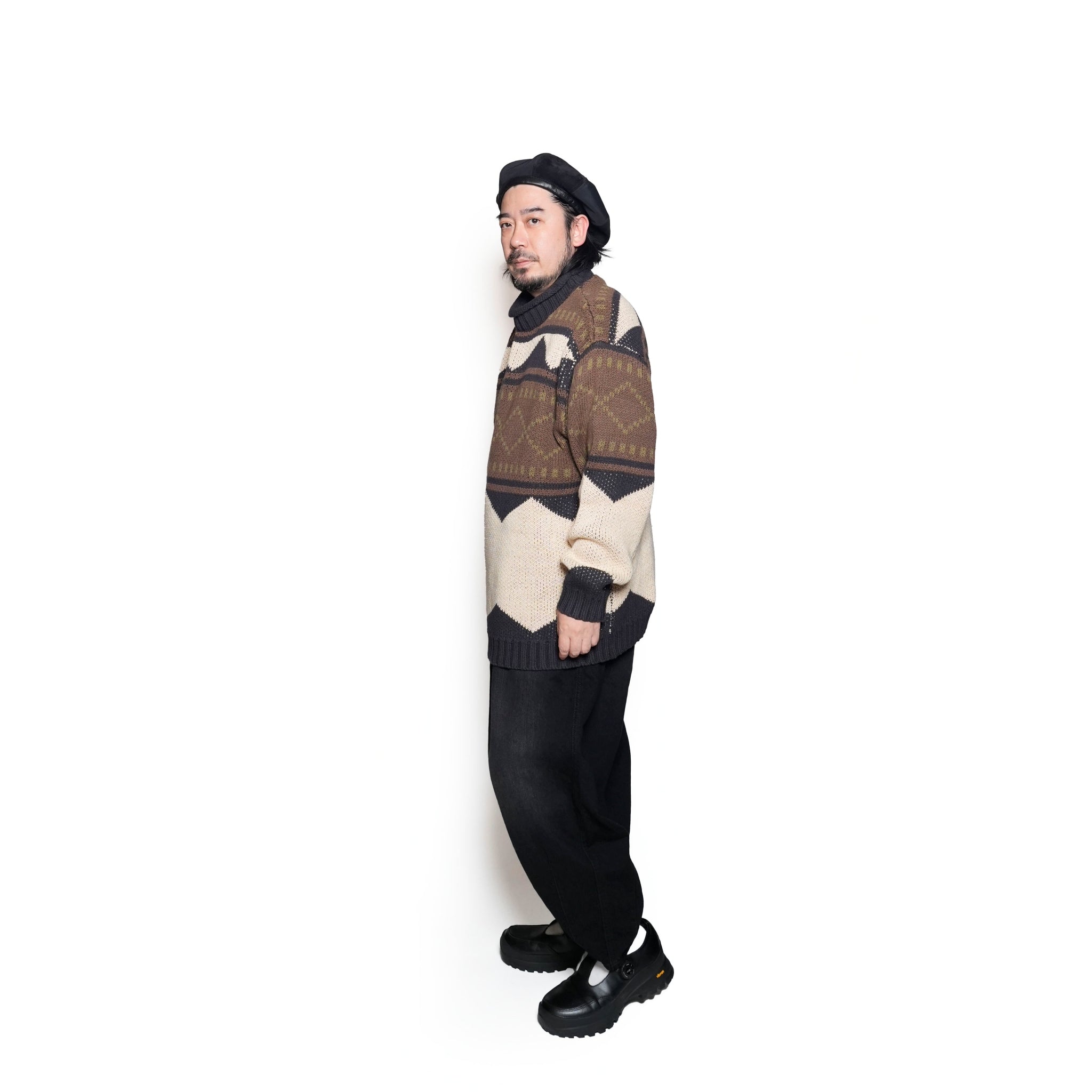 M-2404463 | Lowgage retoro geometric pattern roll neck knit | Ivory【MODEM DESIGN_モデムデザイン】