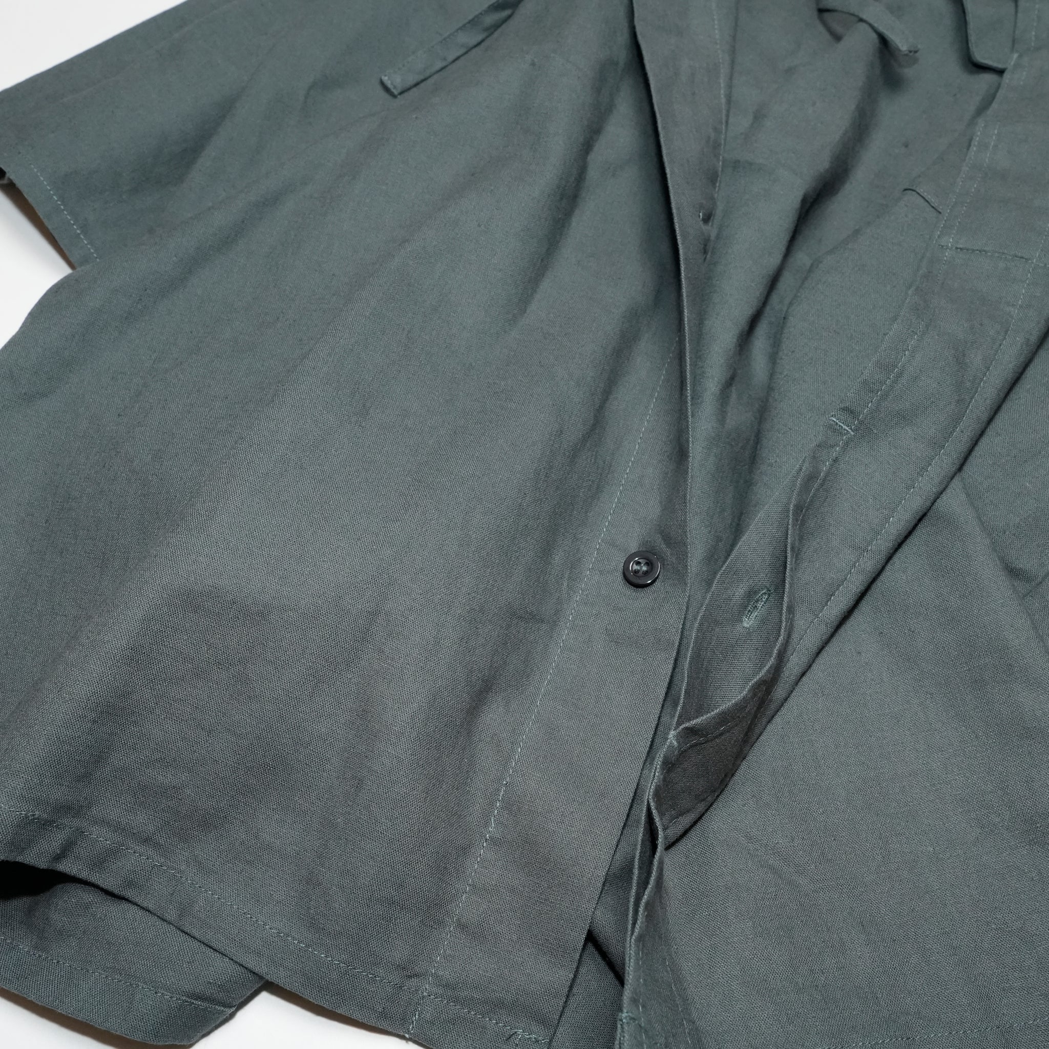 AM-2517009_Charcoal | Cotton Linen Slab Half Sleeve Smock Shirt | Color:Charcoal【ARMY TWILL_アーミーツイル】
