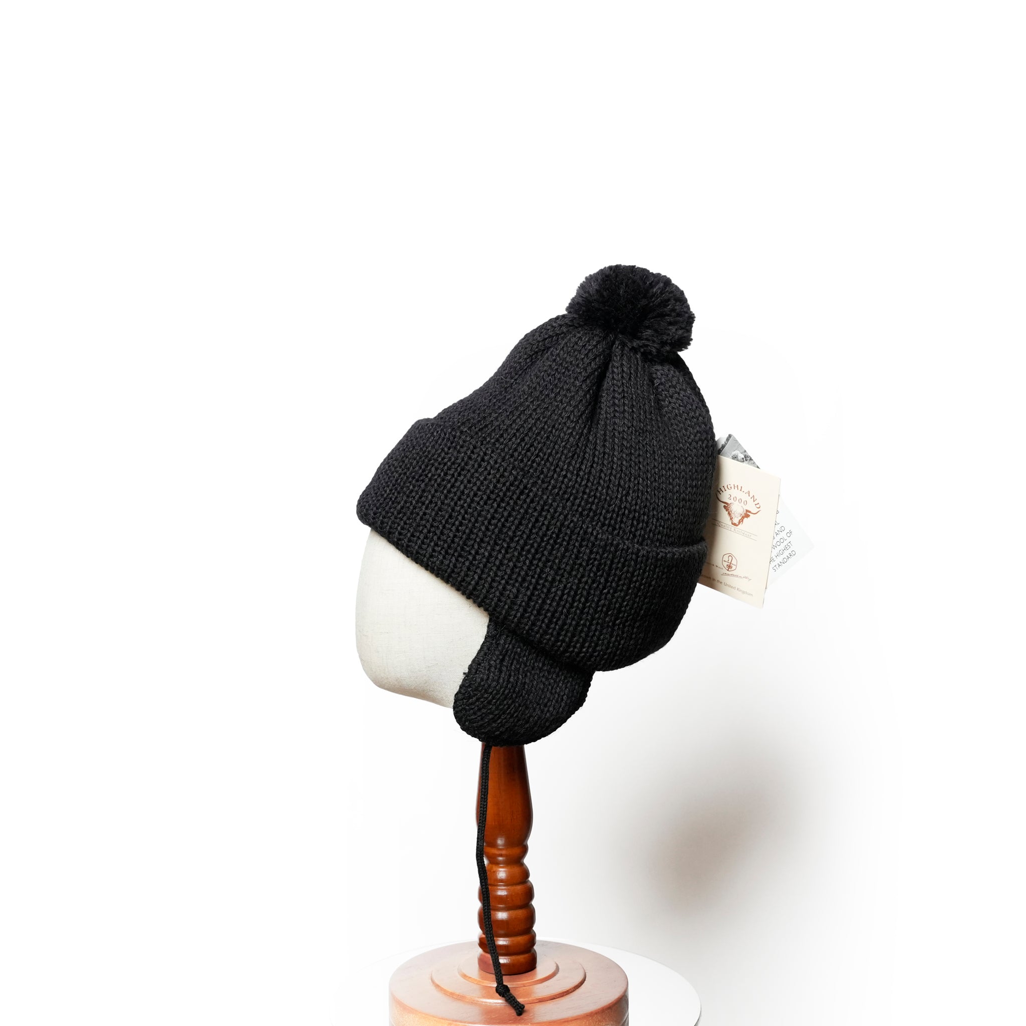 3g Solid Bobcap w/ear Cover&PomPom&Rope | Color_Jet Black | No_hl-25fw-0007_jet black【HIGHLAND 2000_ハイランドトゥーサウザンド】【ネコポス選択可能】