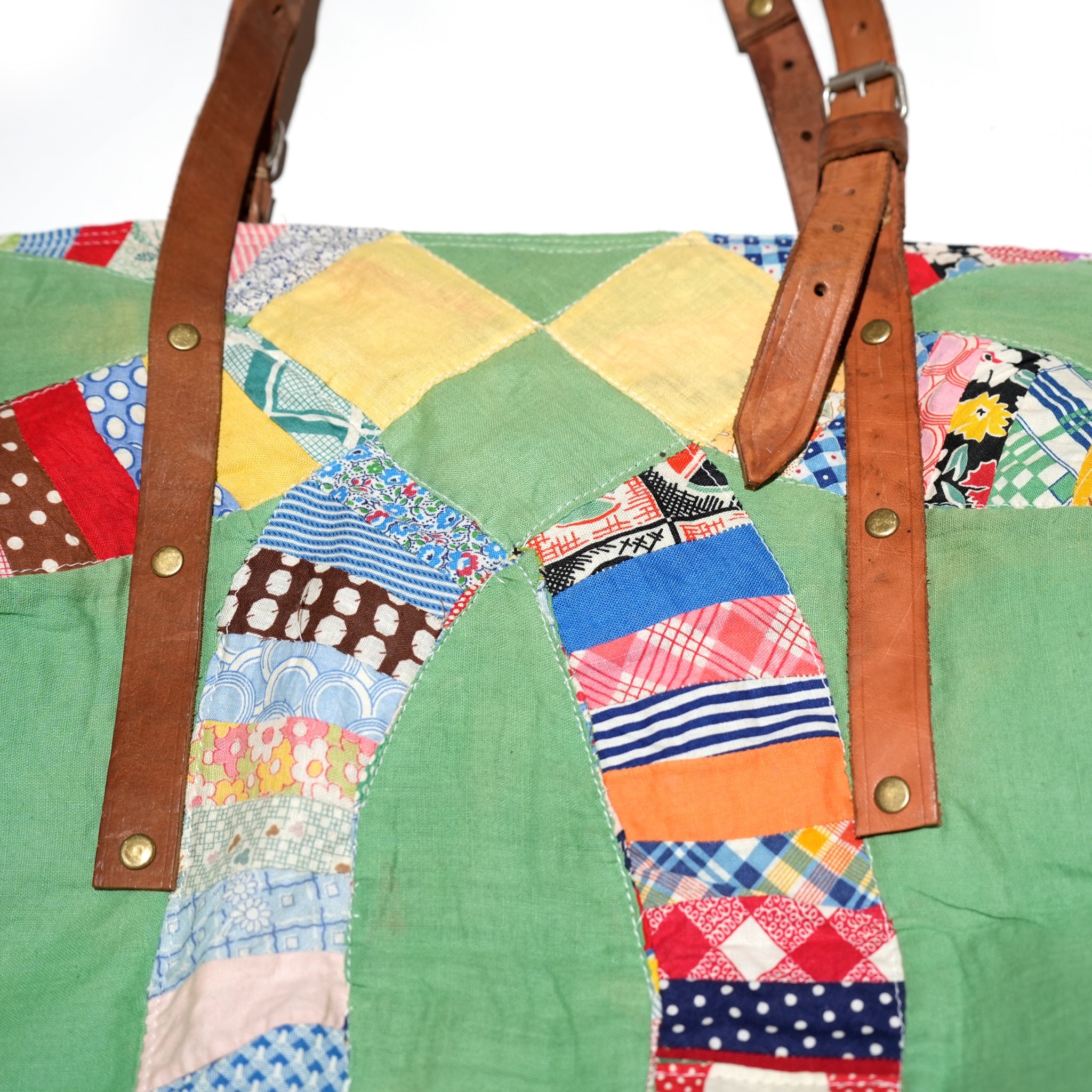 EM2421402_MULTI | QUILT LARGE FASTENER TOTE | Color:Multi【EARLY MORNING】【NASNGWAM_ナスングワム】