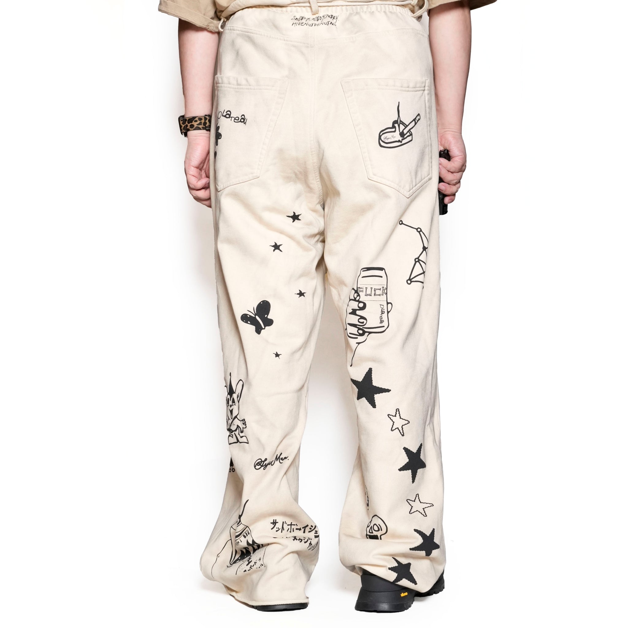 Pla24awcol3-2_Dirty beige | x SYU.Man illustrator pants | Color:Dirty Beige【PLATEAU STUDIO_プラトー スタジオ】