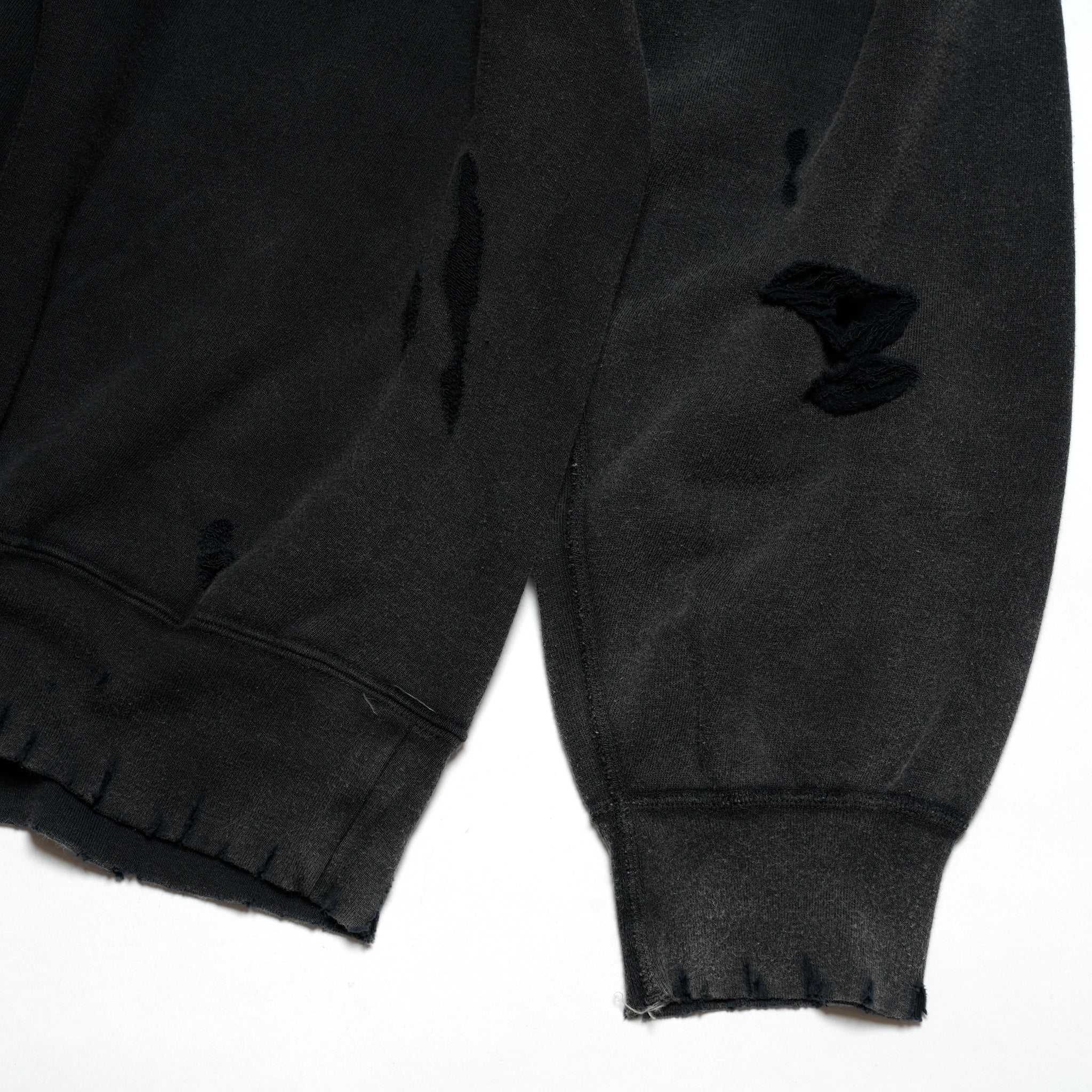 Distressed Sweat Crew | Color_Black | No_lot : 25#07-1030-0_black【MINAMI ANDERSON_ミナミアンダーソン】