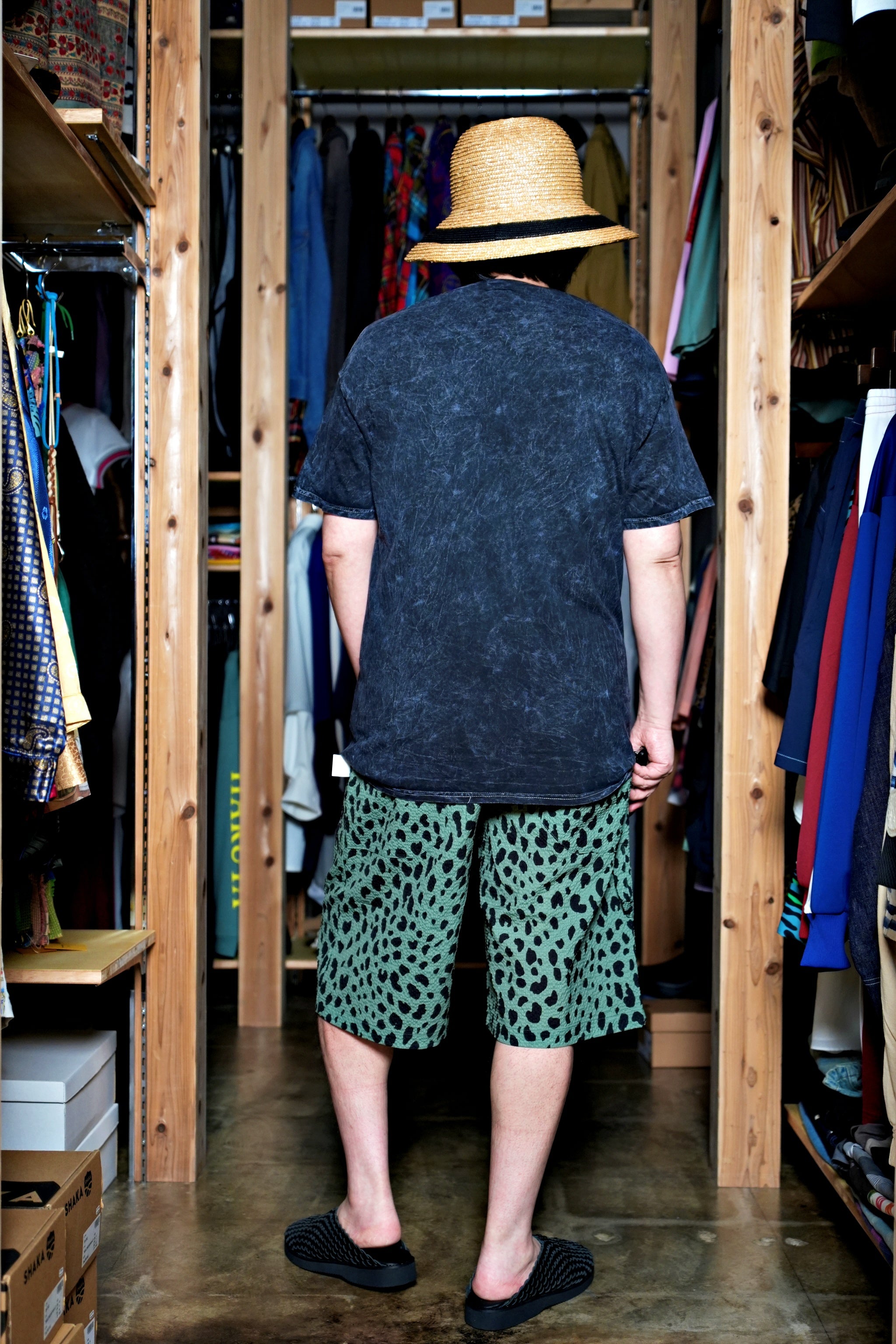 G62302_GN | LEOPARD LONG WIDE SUMMER SHORTS-GN | COlor:Green【GORT_ゴート】