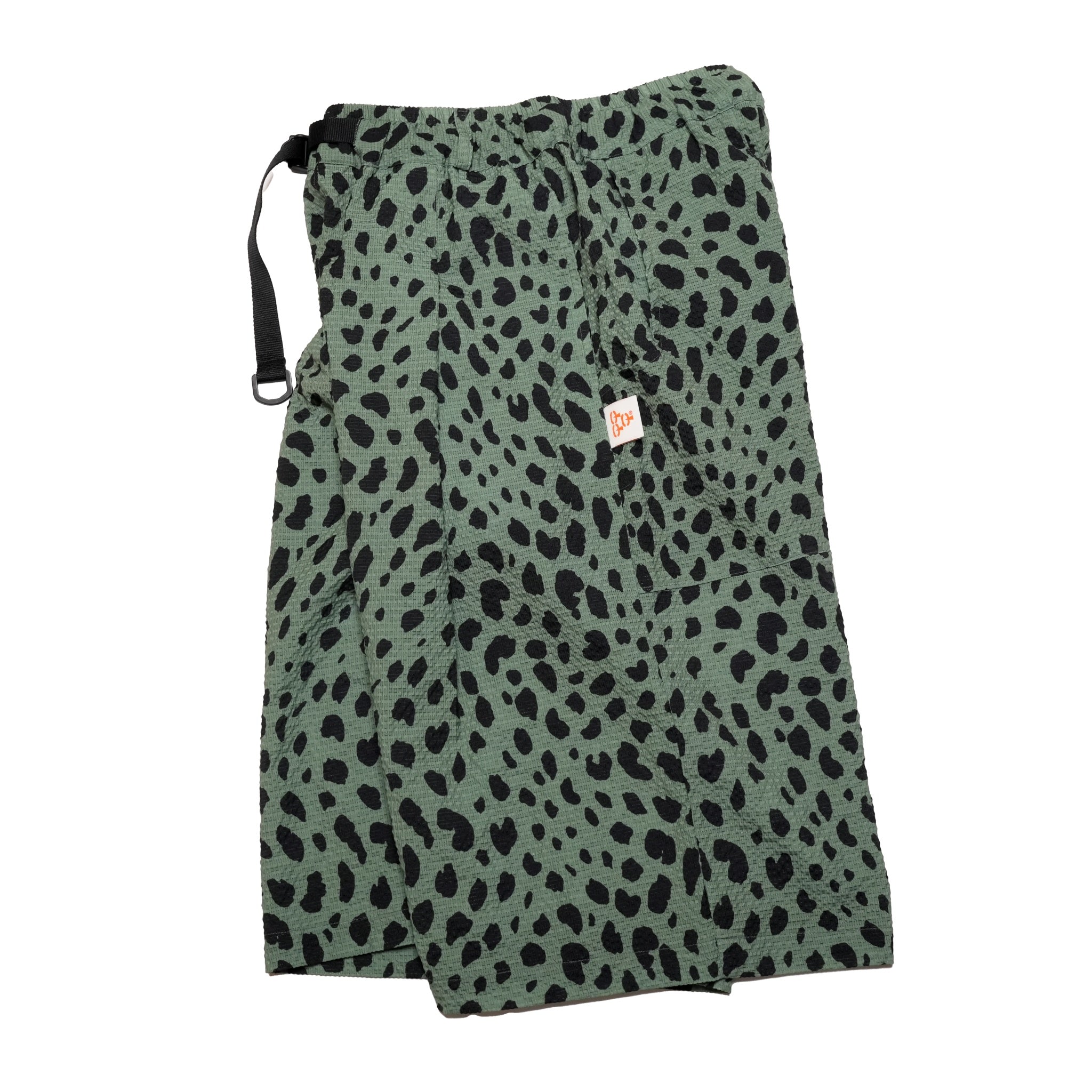 No:G62302_GN | Name:LEOPARD LONG WIDE SUMMER SHORTS-GN | COlor:Green【GORT_ゴート】