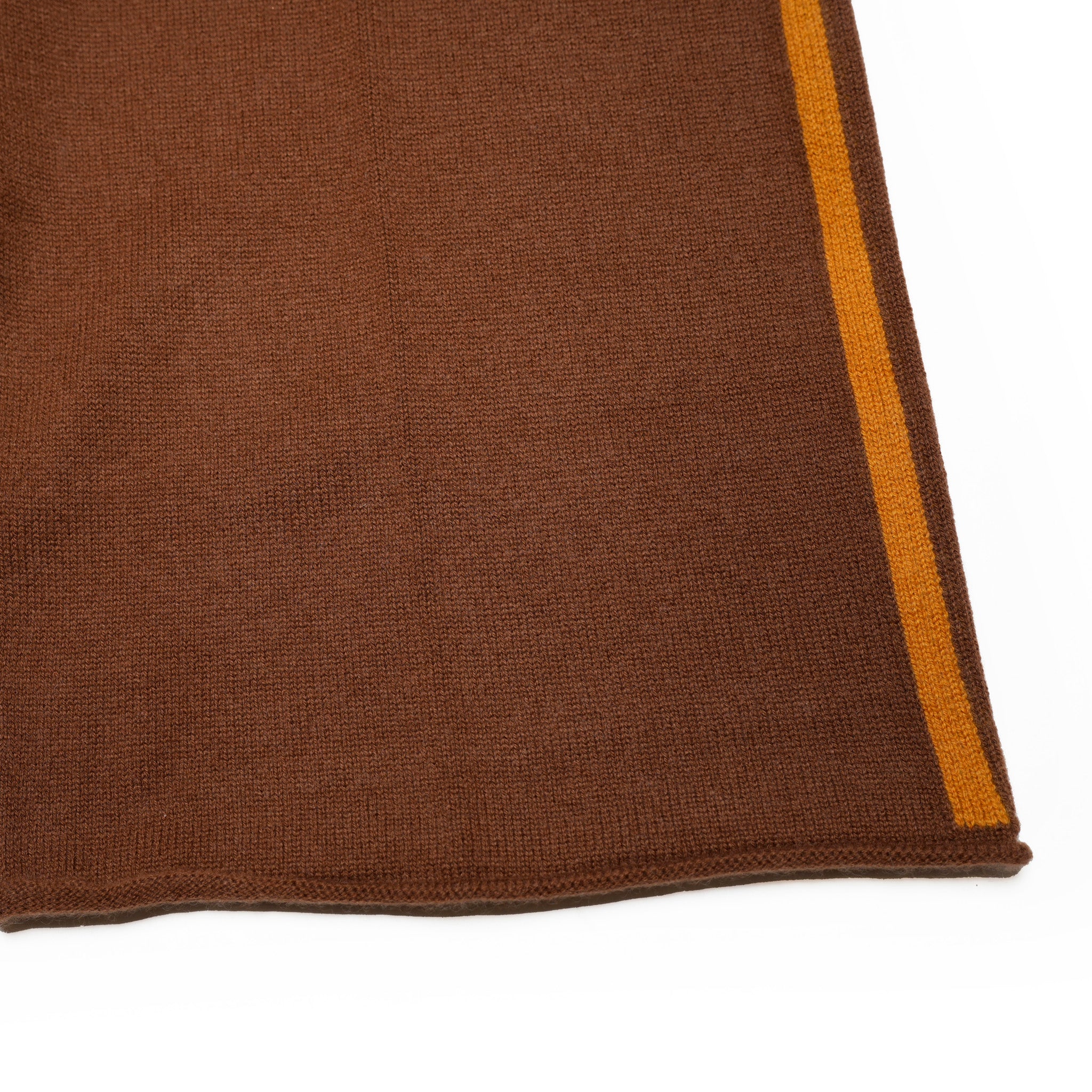 WHT24FKN4029 | side line knit pants – Brown | WHYTO