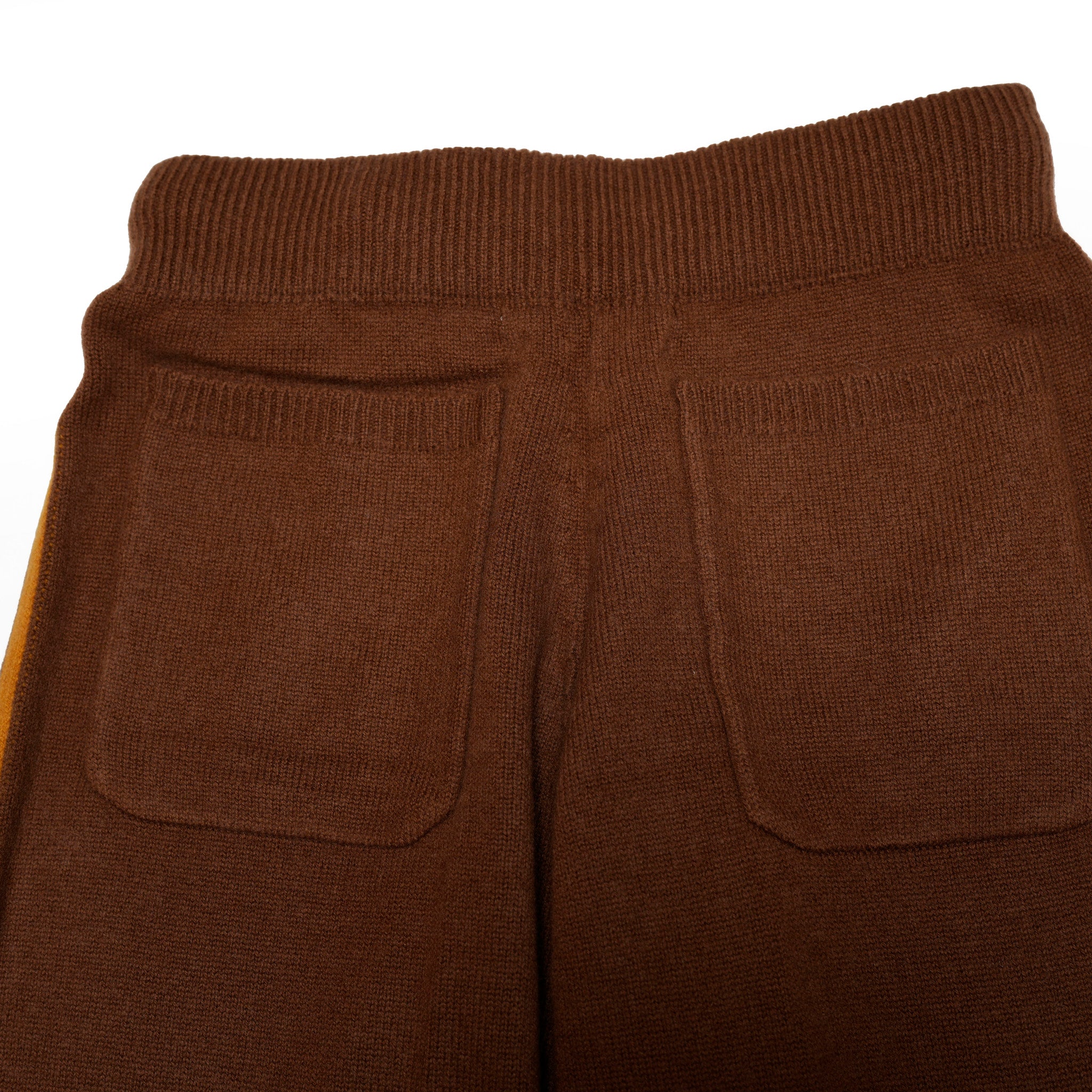 WHT24FKN4029 | side line knit pants – Brown | WHYTO