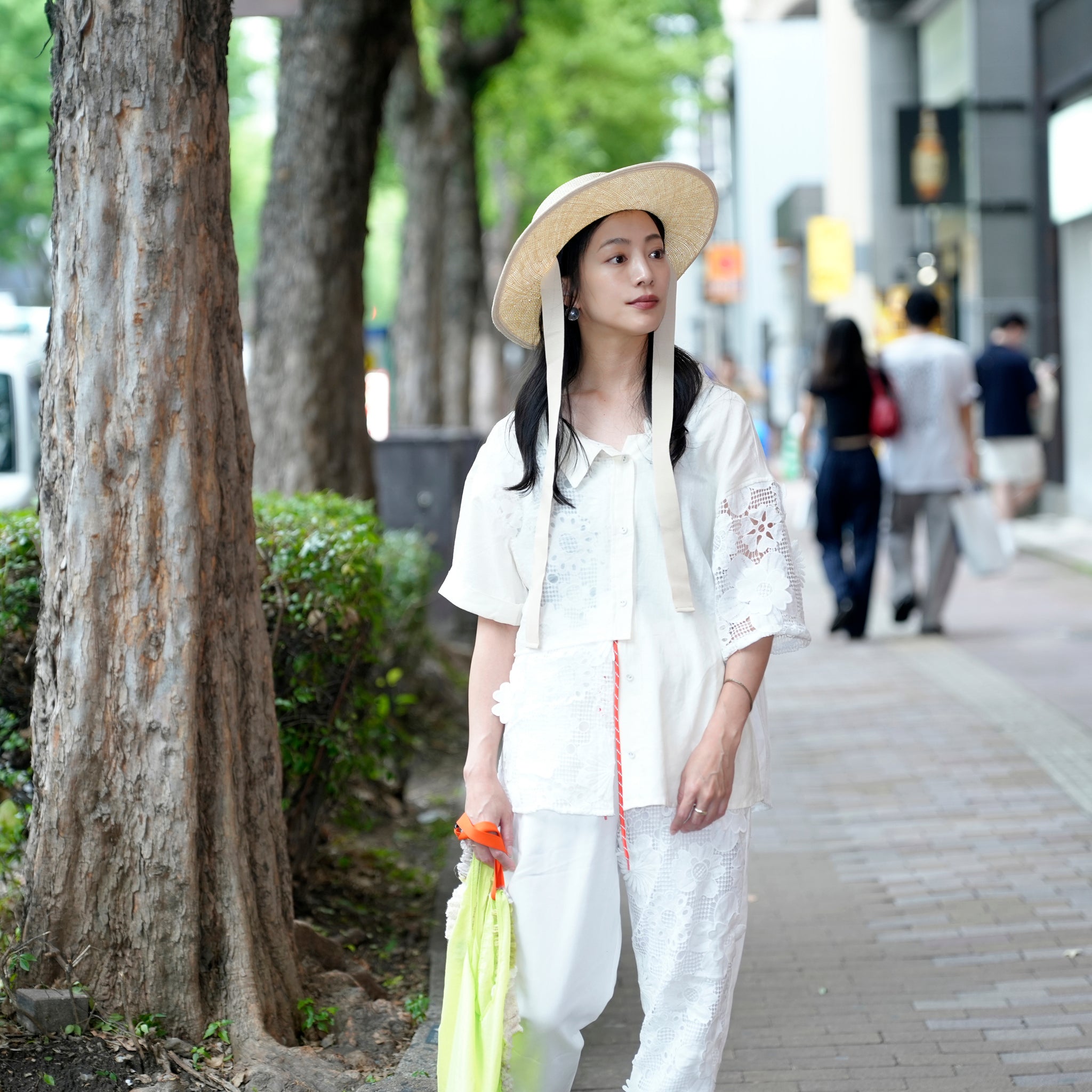 BSD25SS-16_White | Freehands Patern Shirt | Color:White【BEDSIDEDRAMA_ベッドサイドドラマ】