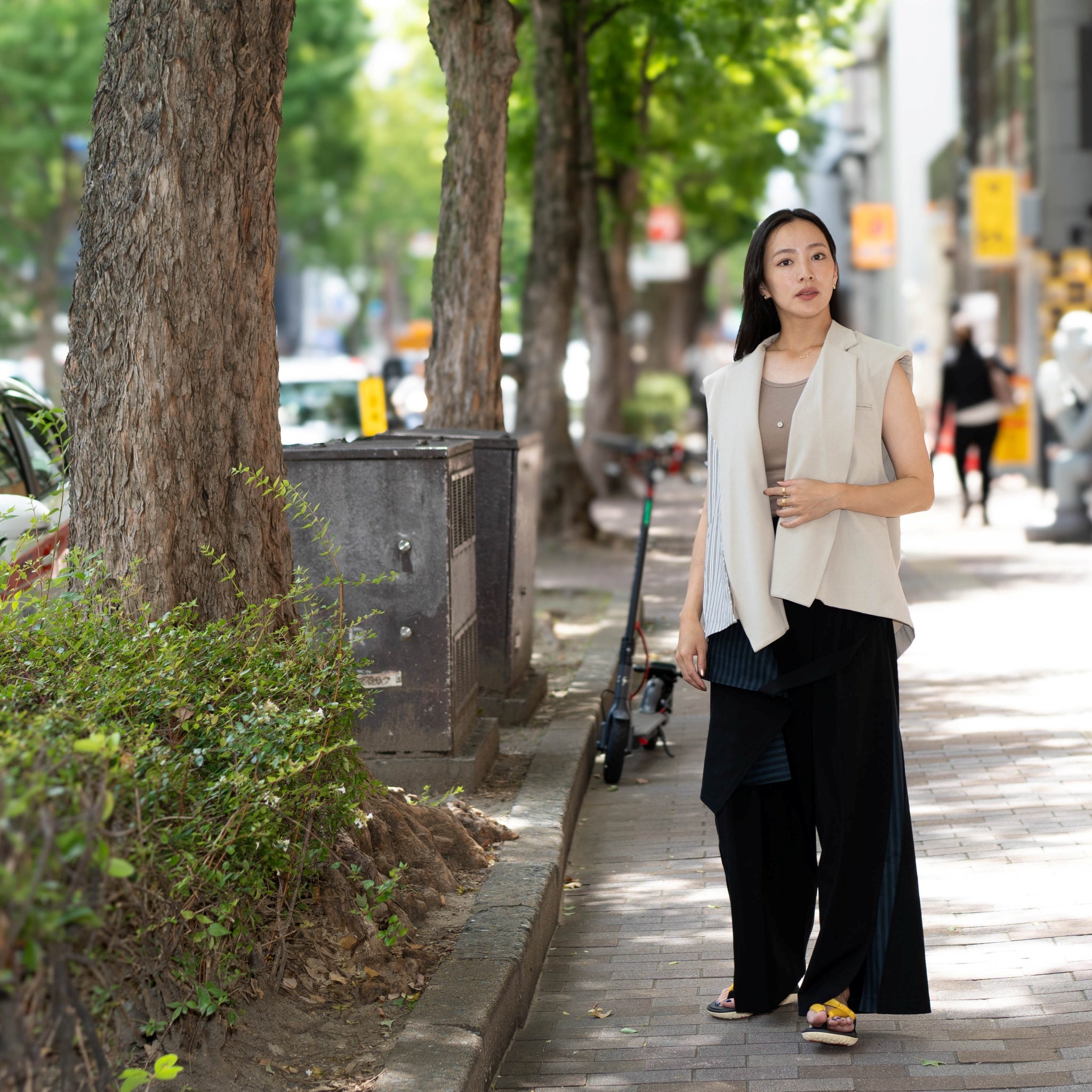 SNS24-RE-C01 | SeRE：ETA asymmetrical vest - Beige【SEIVSON_セイブソン】