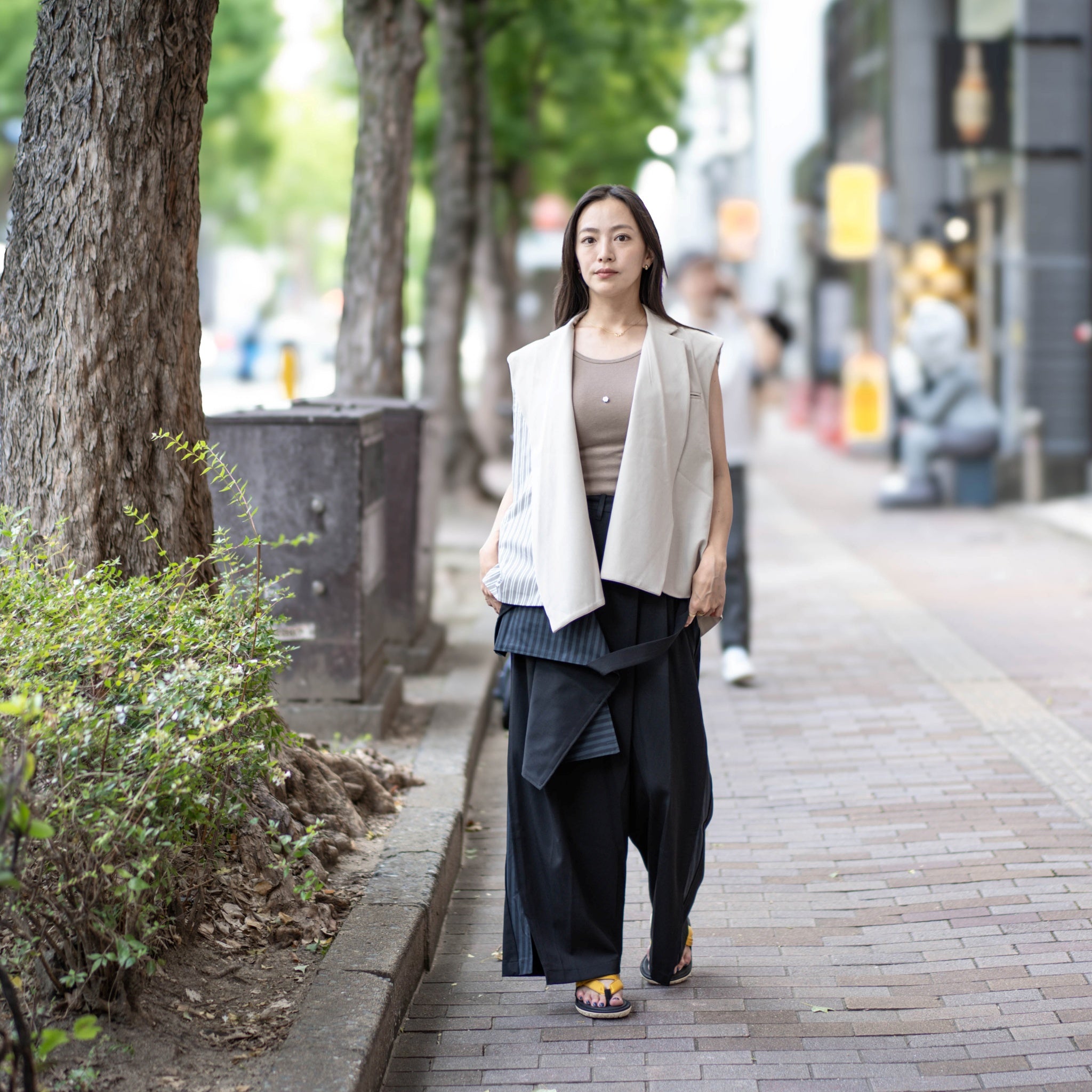 SNS24-RE-C01 | SeRE：ETA asymmetrical vest - Beige【SEIVSON_セイブソン】