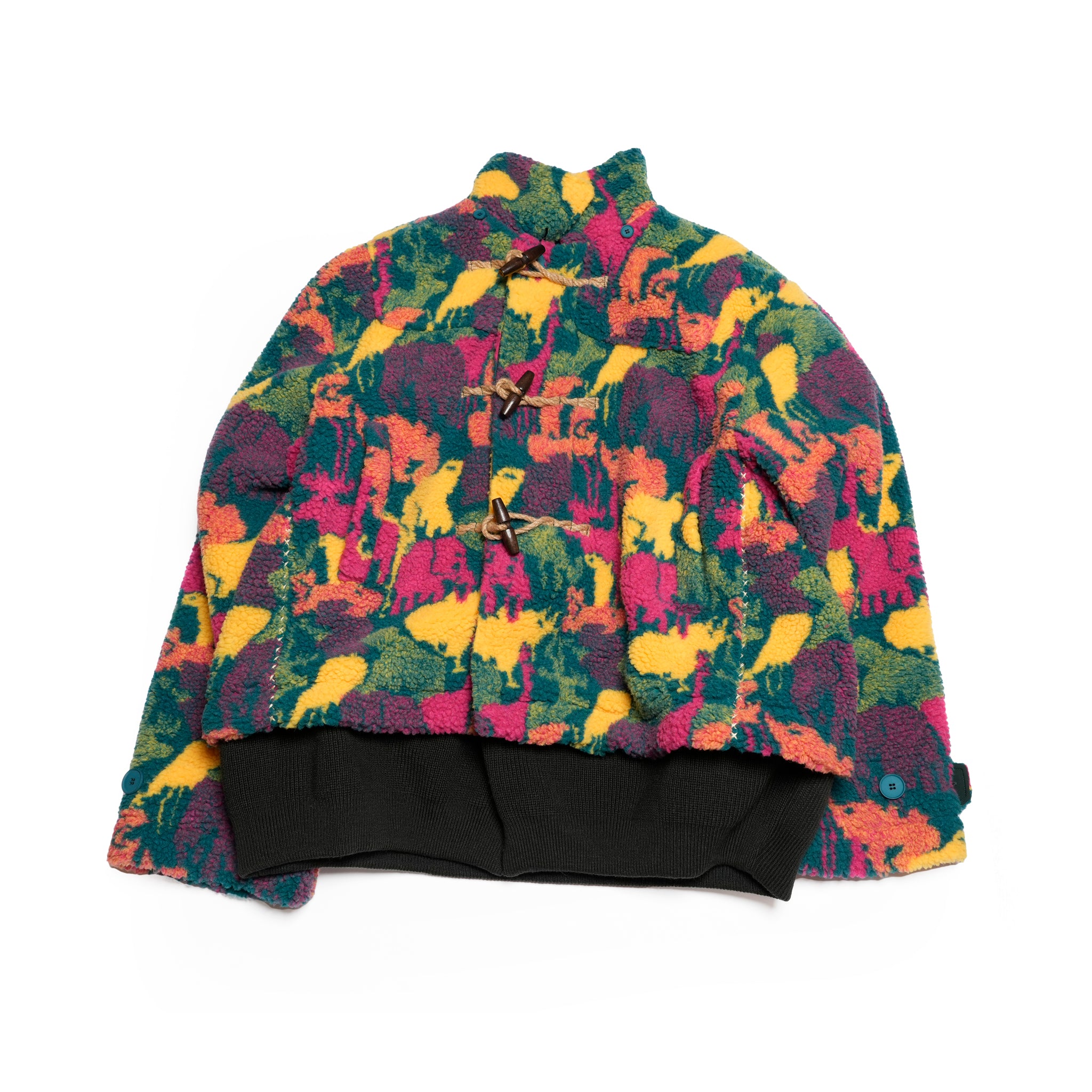 「ウエスト部分で着丈を切り替えできるショート丈仕様のダイナソー柄ダッフルコート」