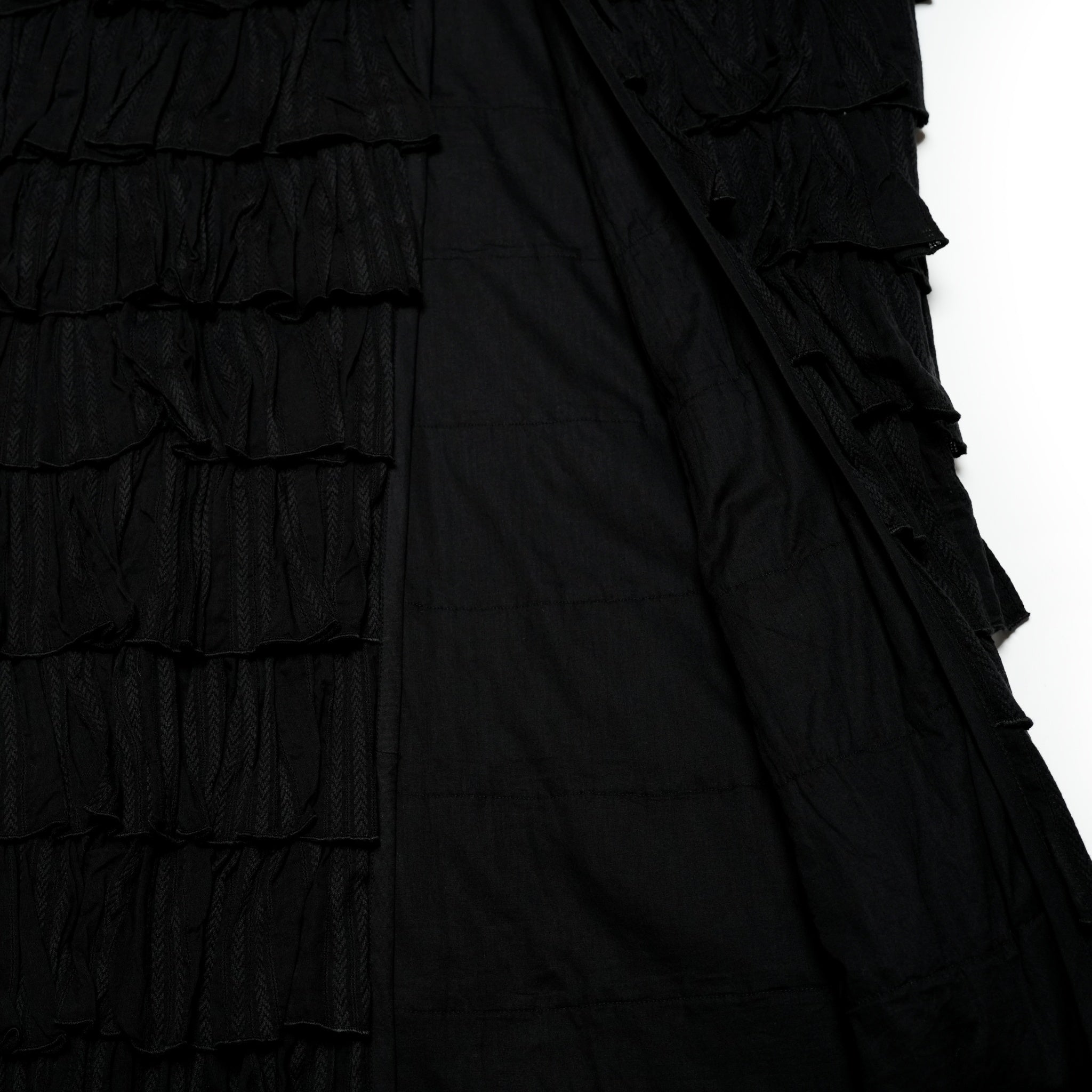 020942SF2_BLACK | C.JQD FRILL LAYERED GOWN | Color:Black【SARA MALLIKA_サラマリカ】